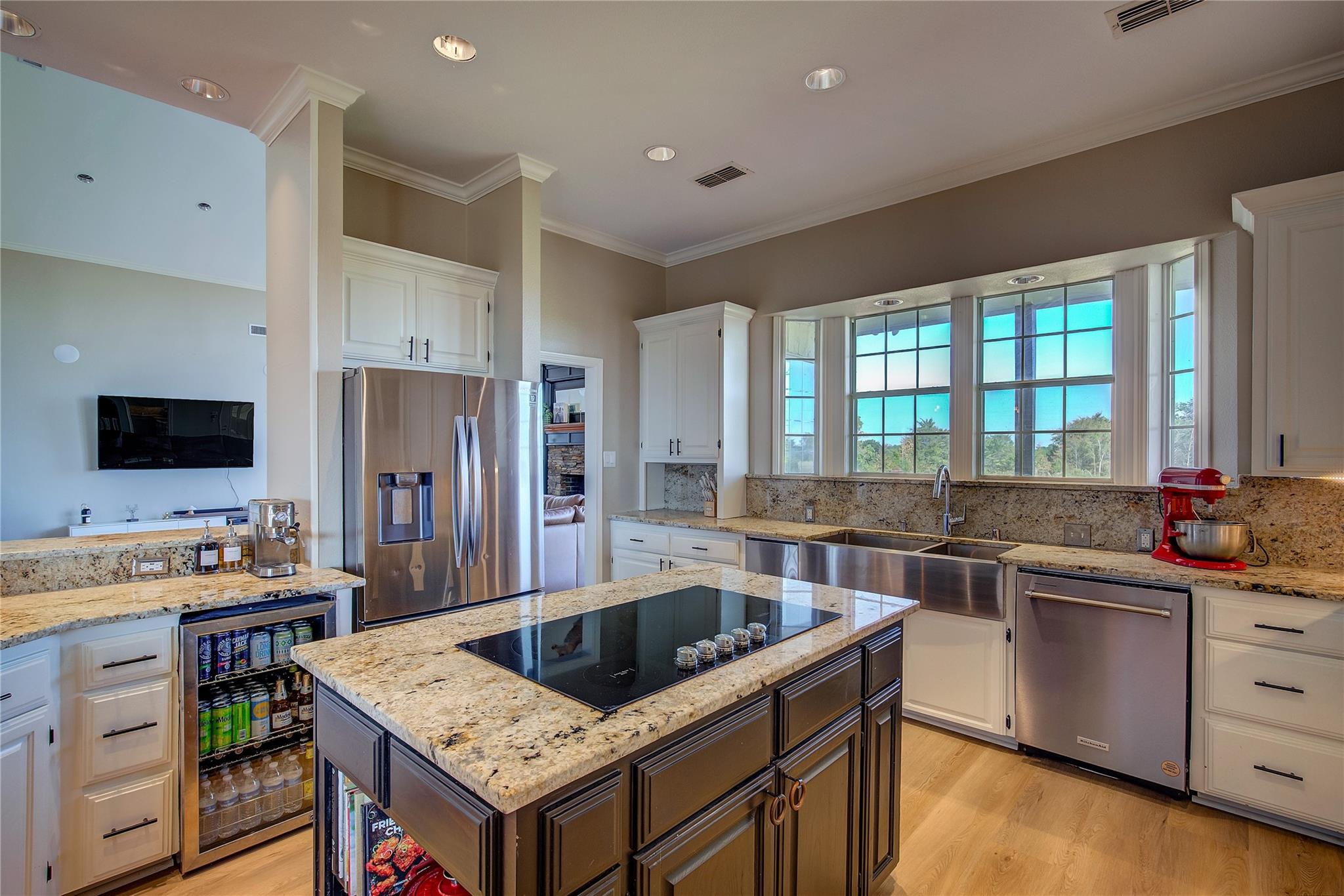 Sulphur Springs, Texas, 75482, United States, 5 Bedrooms Bedrooms, ,6 BathroomsBathrooms,Residential,For Sale,1978308