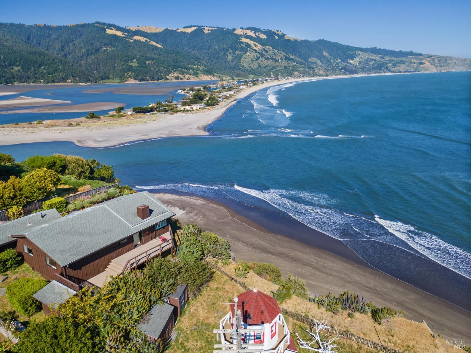 Bolinas, California, 94924, United States, 3 Bedrooms Bedrooms, ,2 BathroomsBathrooms,Residential,For Sale,2003104