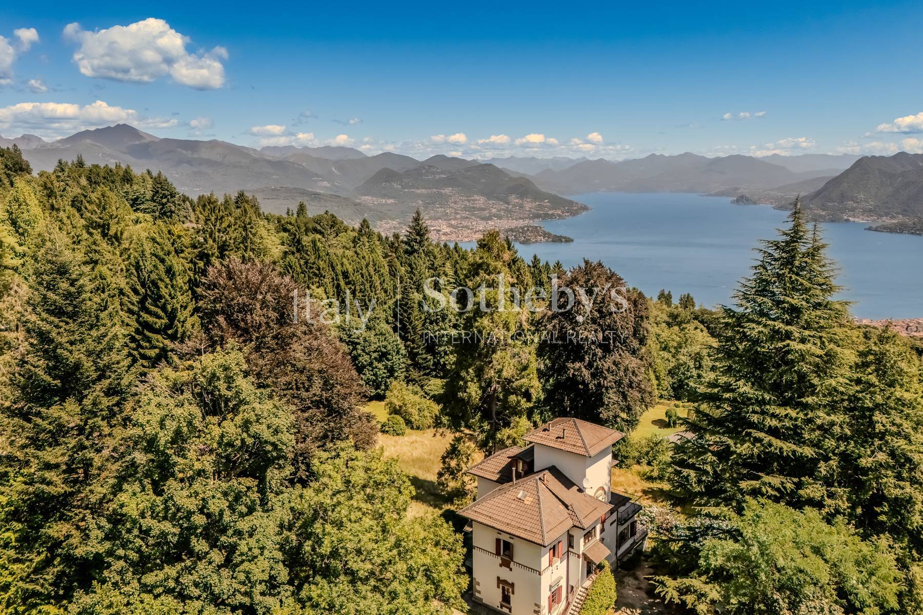  Historic villa with guest house on Lake Maggiore - 物件實景