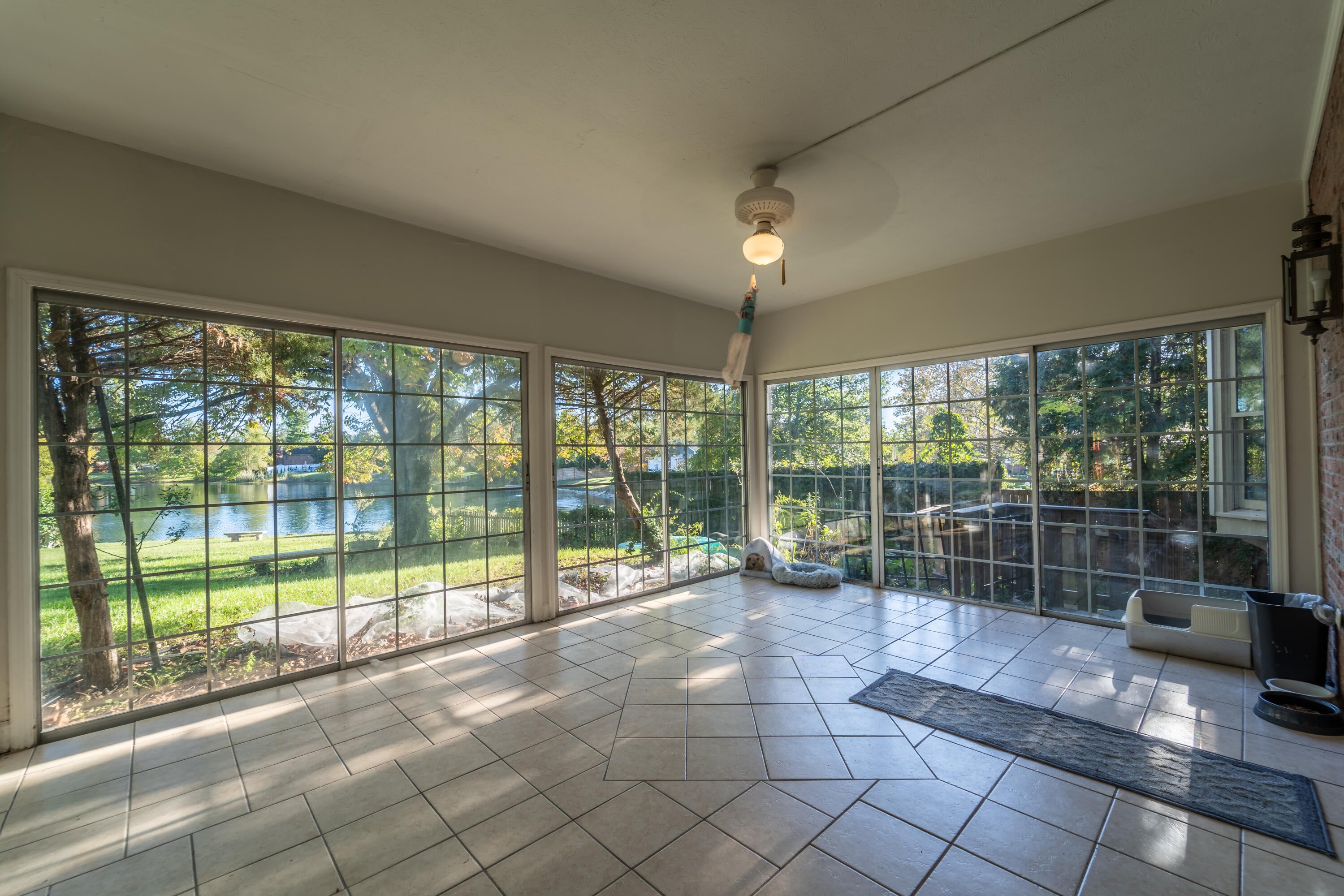 Lexington, Kentucky, 40502, United States, 4 Bedrooms Bedrooms, ,4 BathroomsBathrooms,Residential,For Sale,1976316