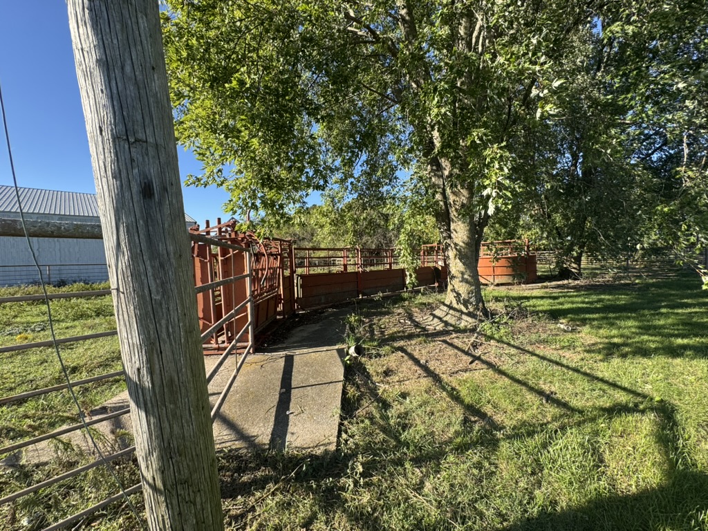 Pierce City, Missouri, 65723, United States, 2 Bedrooms Bedrooms, ,2 BathroomsBathrooms,Residential,For Sale,1987385