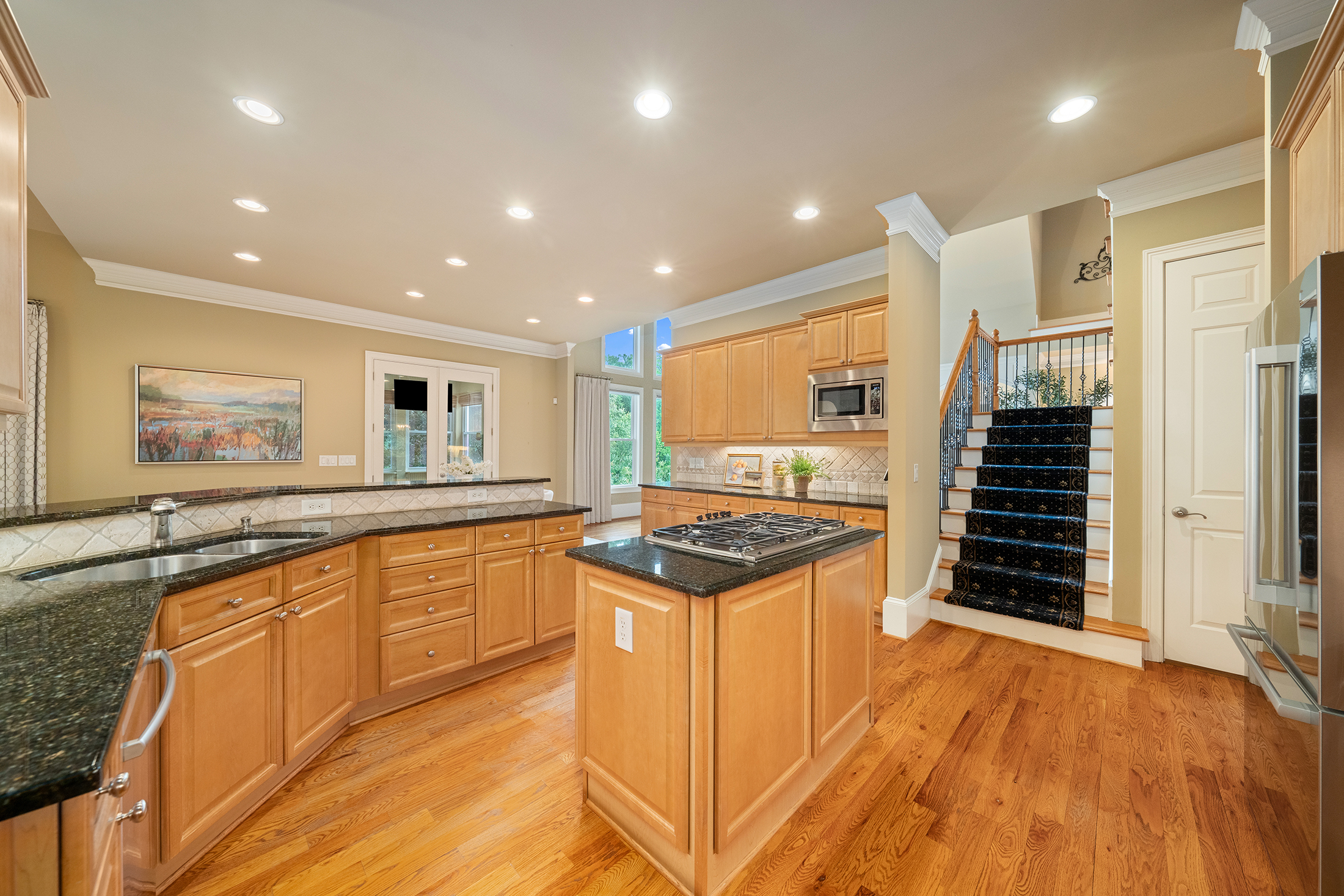  Expansive Living in the Heart of Fieldstone Farms - 物件實景