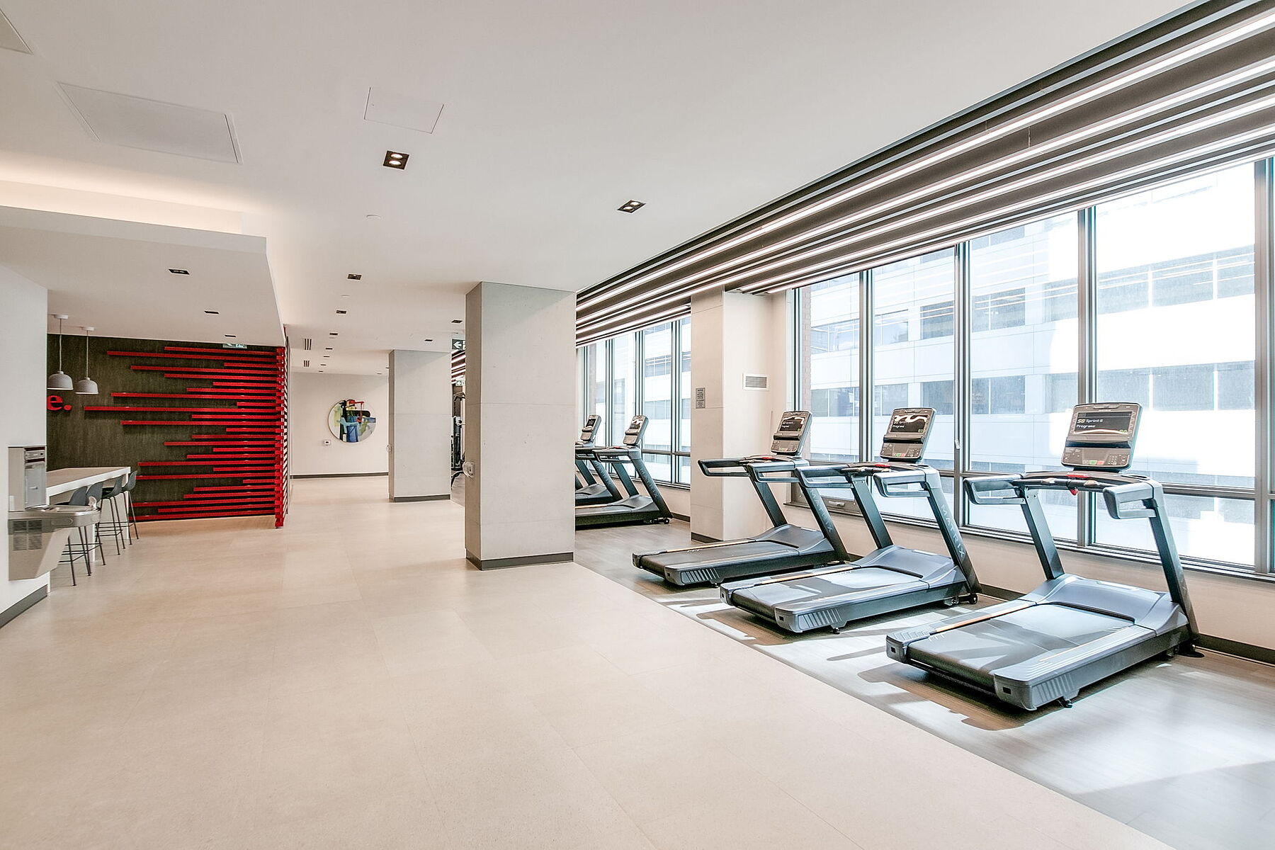  Suite 611 at Peter & Adelaide - 物件實景