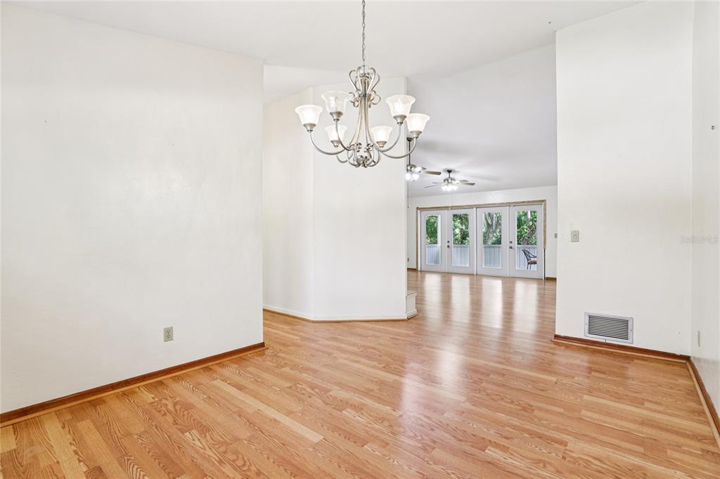 Port Orange, Florida, 32127, United States, 5 Bedrooms Bedrooms, ,4 BathroomsBathrooms,Residential,For Sale,1857697