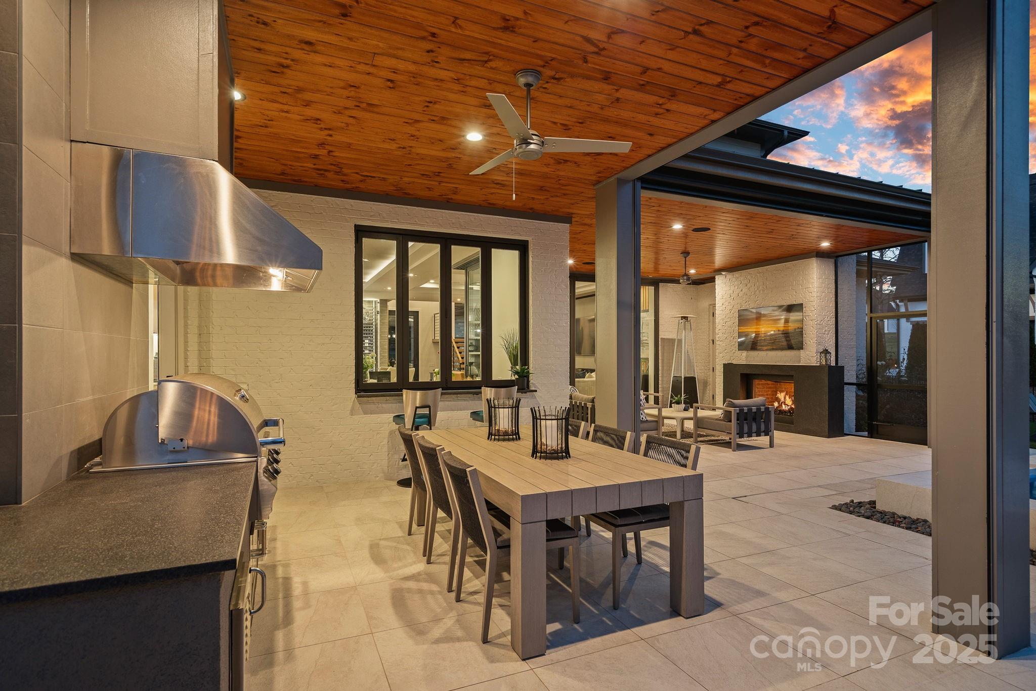 Davidson, North Carolina, 28036, United States, 5 Bedrooms Bedrooms, ,7 BathroomsBathrooms,Residential,For Sale,1989460