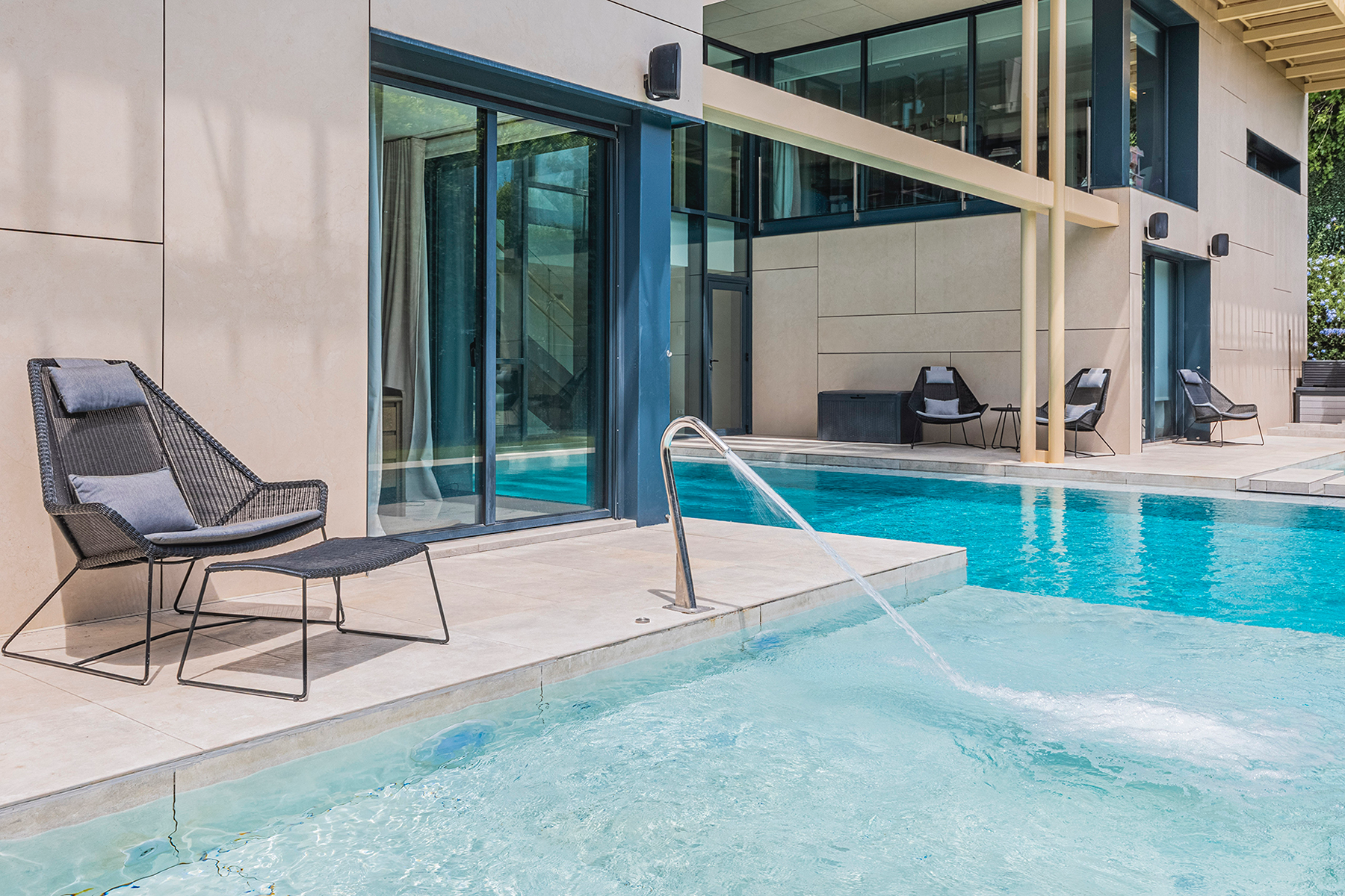  Luxury contemporary villa with pool, garden, and top energy efficiency - 物件實景