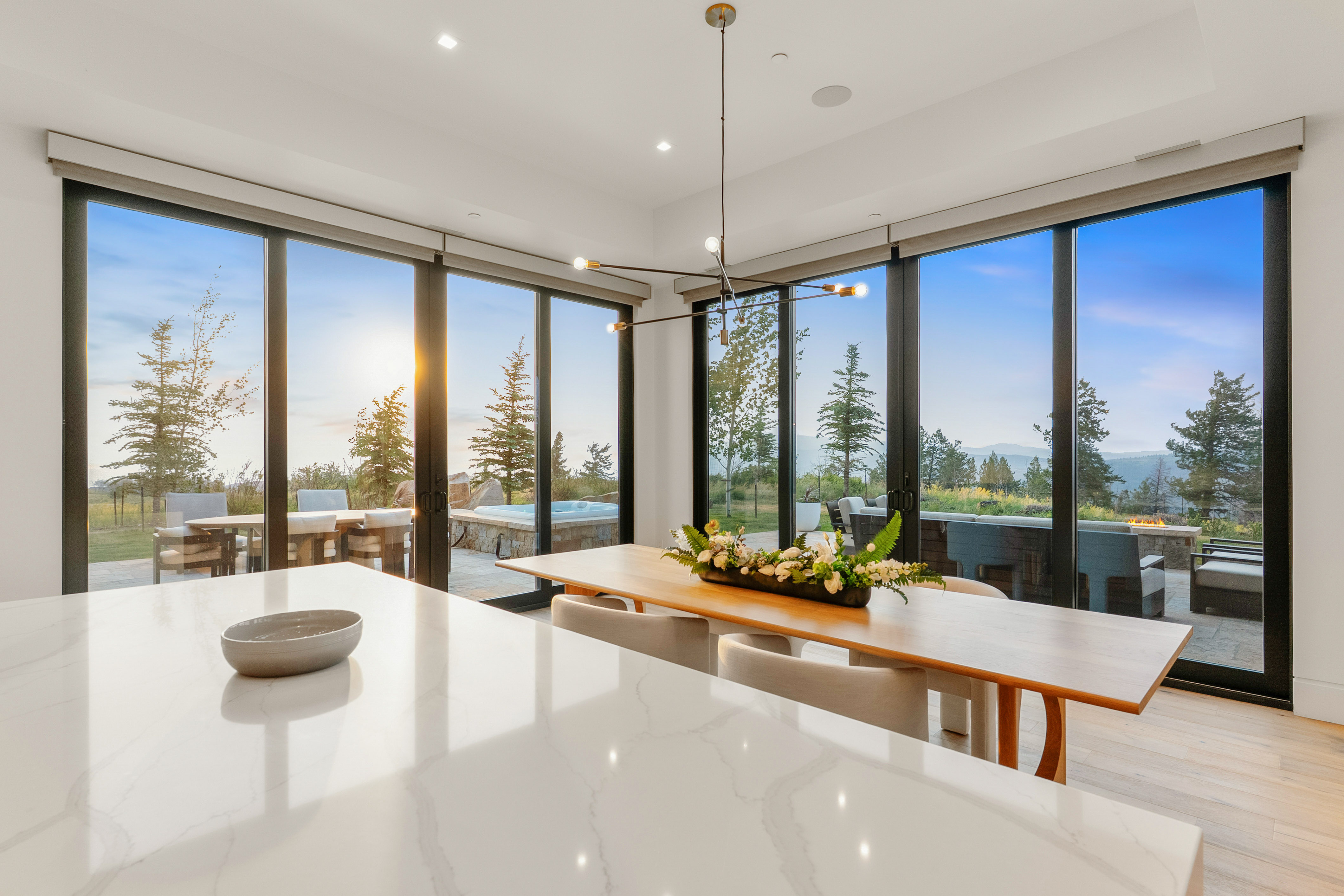  Mountain Modern Luxury Meets Effortless Cordillera Living at 145 Gore Trail - 物件實景