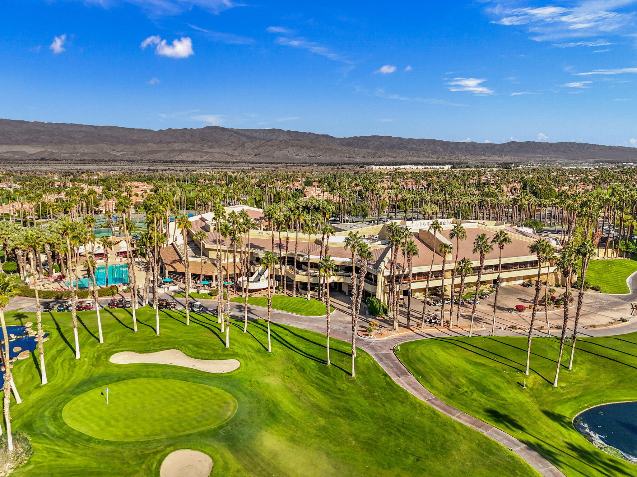 Palm Desert, California, 92211, United States, 2 Bedrooms Bedrooms, ,2 BathroomsBathrooms,Residential,For Sale,1985360