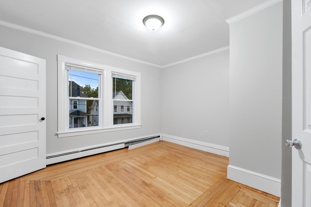 Taunton, Massachusetts, 02780, United States, 4 Bedrooms Bedrooms, ,3 BathroomsBathrooms,Residential,For Sale,1888080