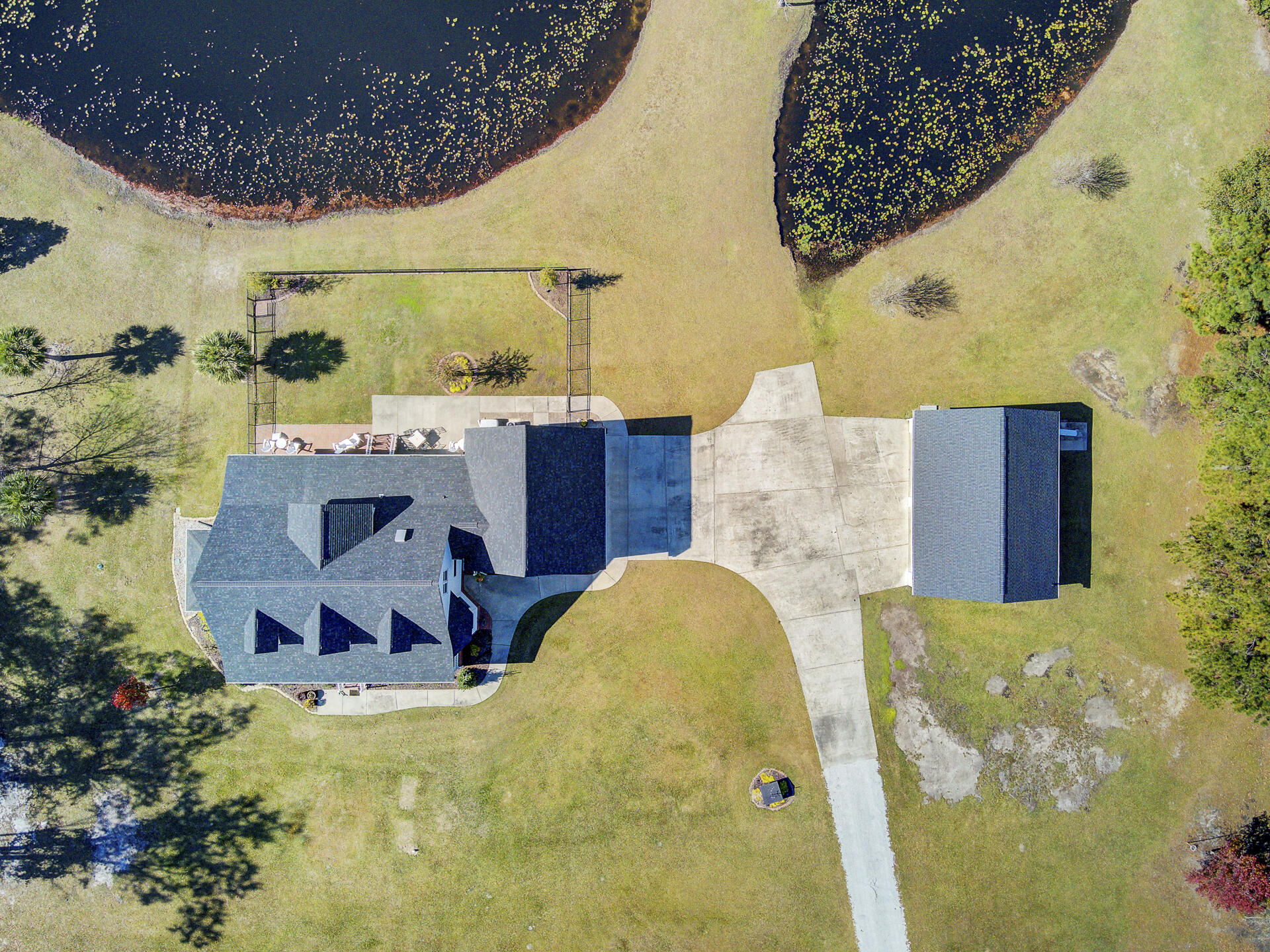 Cross, South Carolina, 29436, United States, 4 Bedrooms Bedrooms, ,3 BathroomsBathrooms,Residential,For Sale,1992832