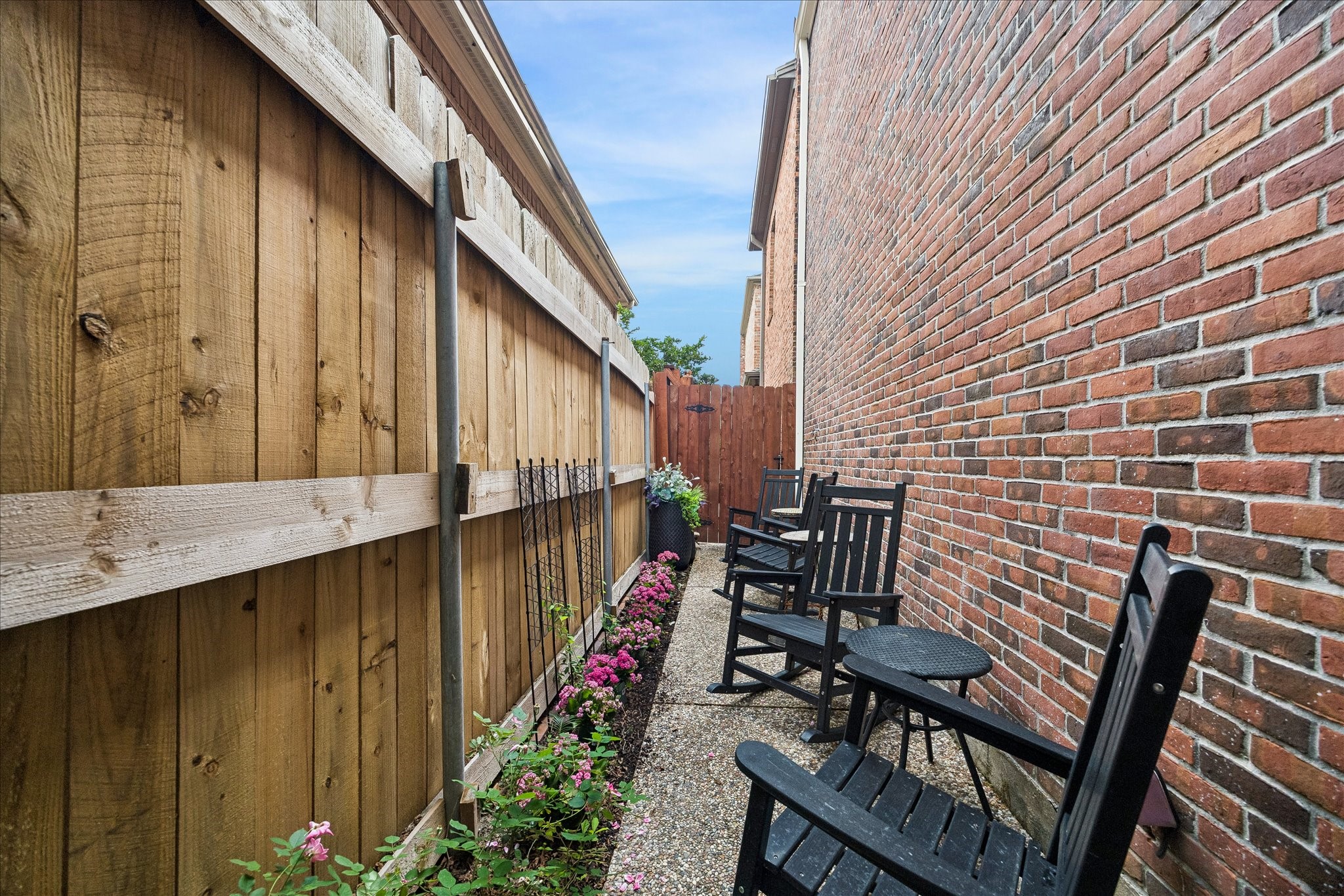  4832 Post Oak Timber Drive - 物件實景