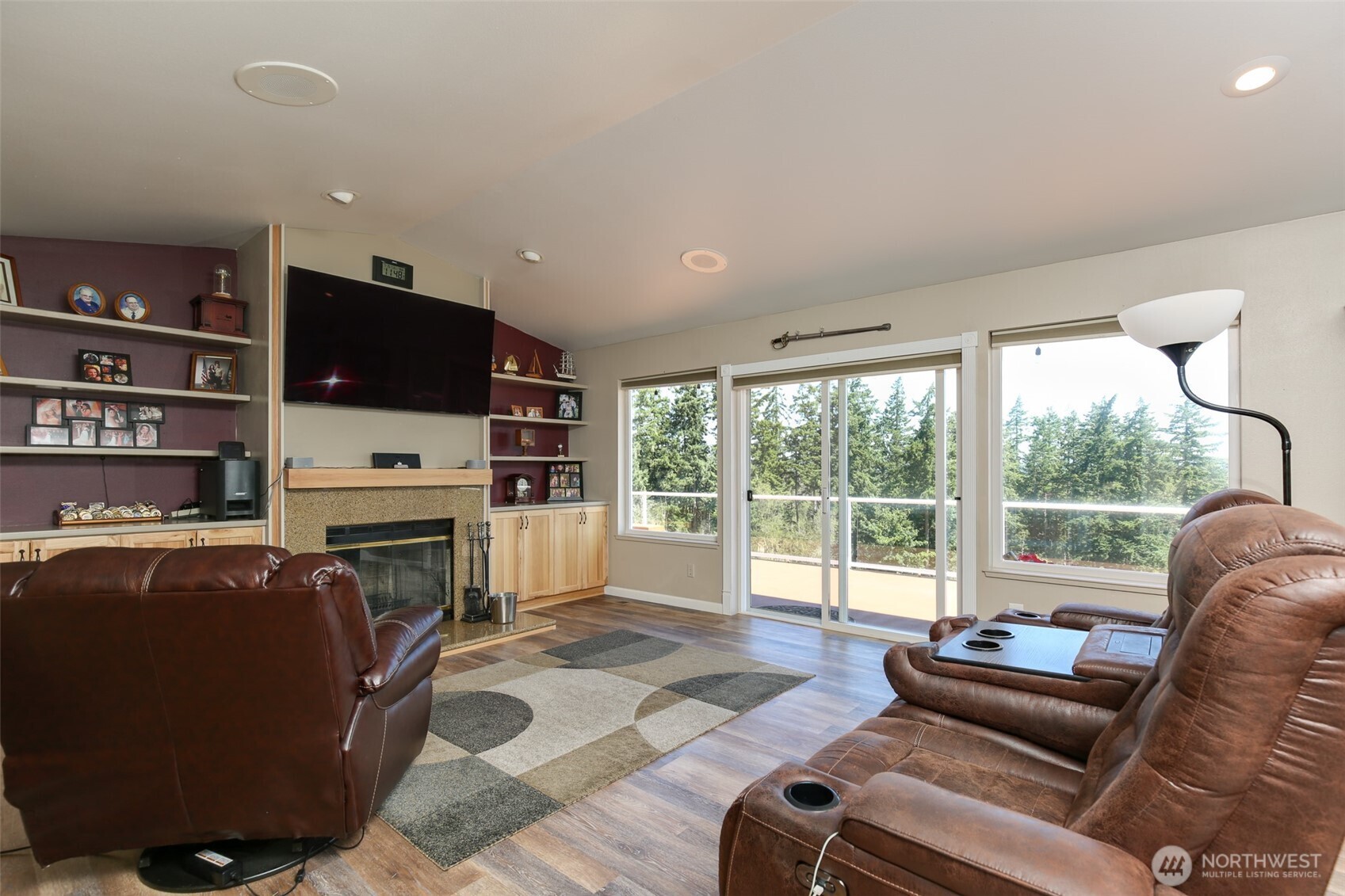 Oak Harbor, Washington, 98277, United States, 3 Bedrooms Bedrooms, ,1 BathroomBathrooms,Residential,For Sale,1896495