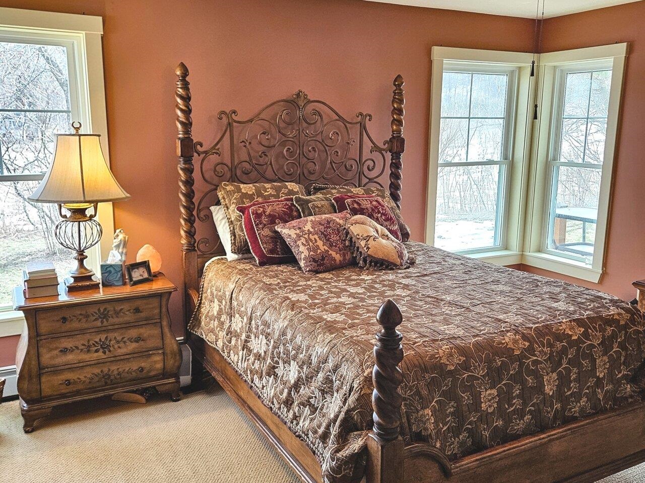 Williston, Vermont, 05495, United States, 2 Bedrooms Bedrooms, ,3 BathroomsBathrooms,Residential,For Sale,1896161