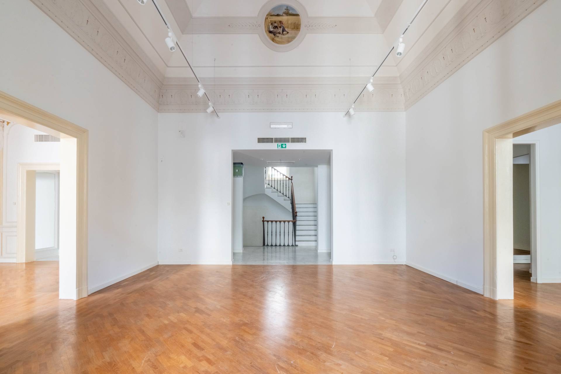 Piazza Anime / Corso Roma, Brindisi, Brindisi, 72100, IT, 8 Bedrooms Bedrooms, ,2 BathroomsBathrooms,Residential,For Sale,Piazza Anime / Corso Roma,1629554