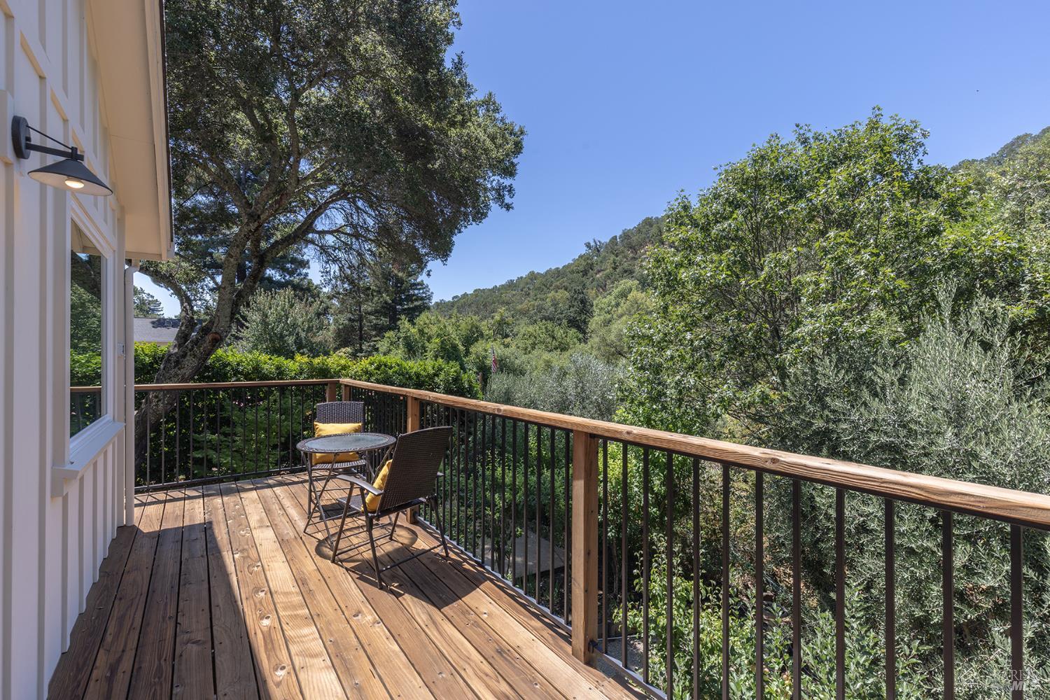Glen Ellen, California, 95442, United States, 4 Bedrooms Bedrooms, ,3 BathroomsBathrooms,Residential,For Sale,1904205