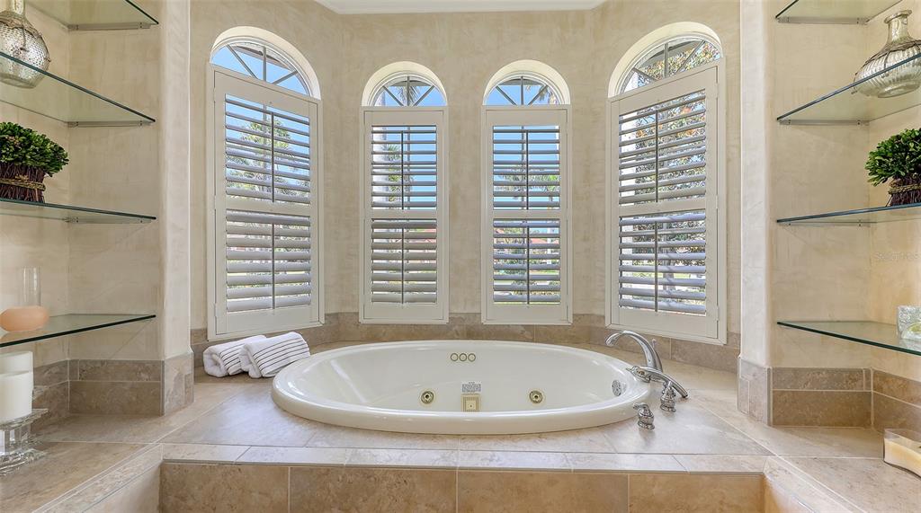 Lakewood Ranch, Florida, 34202, United States, 4 Bedrooms Bedrooms, ,5 BathroomsBathrooms,Residential,For Sale,1795328