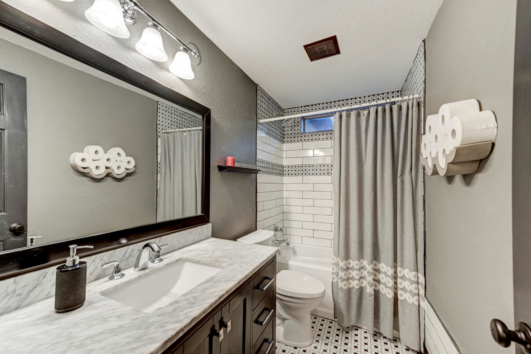 938 E Knight Lane, Tempe, AZ, 85284 - 物件實景