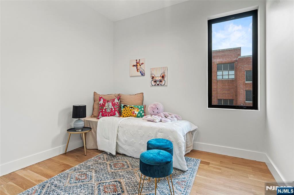 Jersey City, New Jersey, 07307, United States, 3 Bedrooms Bedrooms, ,3 BathroomsBathrooms,Residential,For Sale,2002133