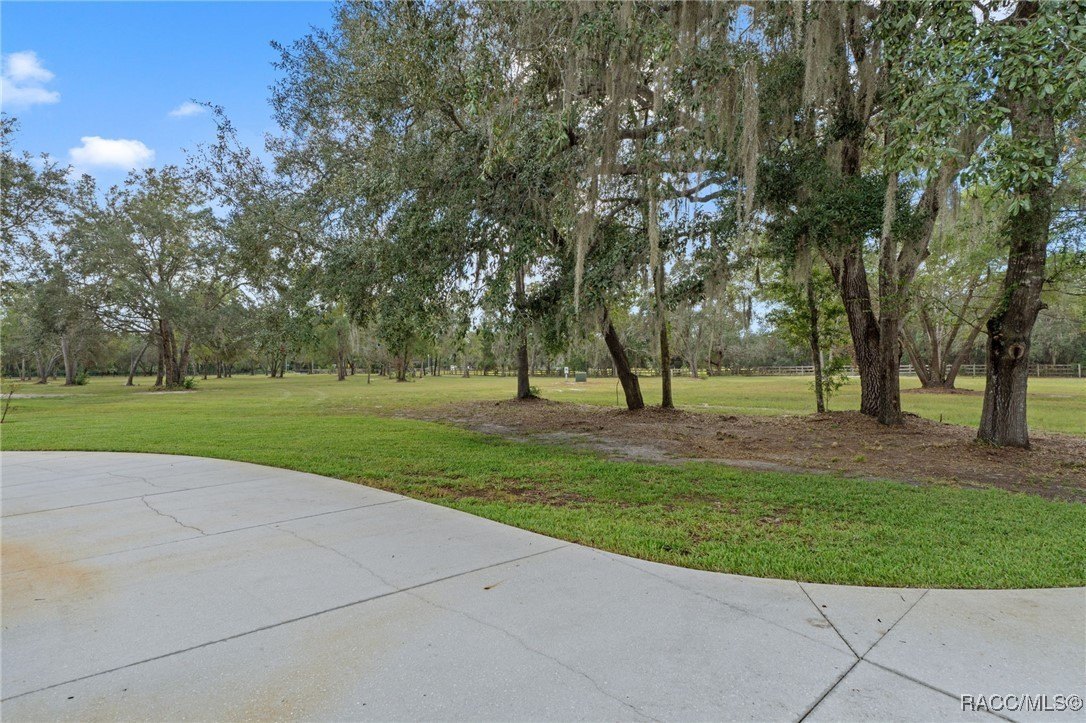 Crystal River, Florida, 34428, United States, 4 Bedrooms Bedrooms, ,4 BathroomsBathrooms,Residential,For Sale,1983688