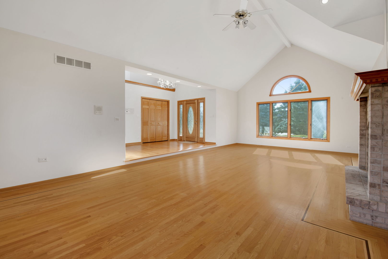 Lockport, Illinois, 60441, United States, 4 Bedrooms Bedrooms, ,3 BathroomsBathrooms,Residential,For Sale,1857628