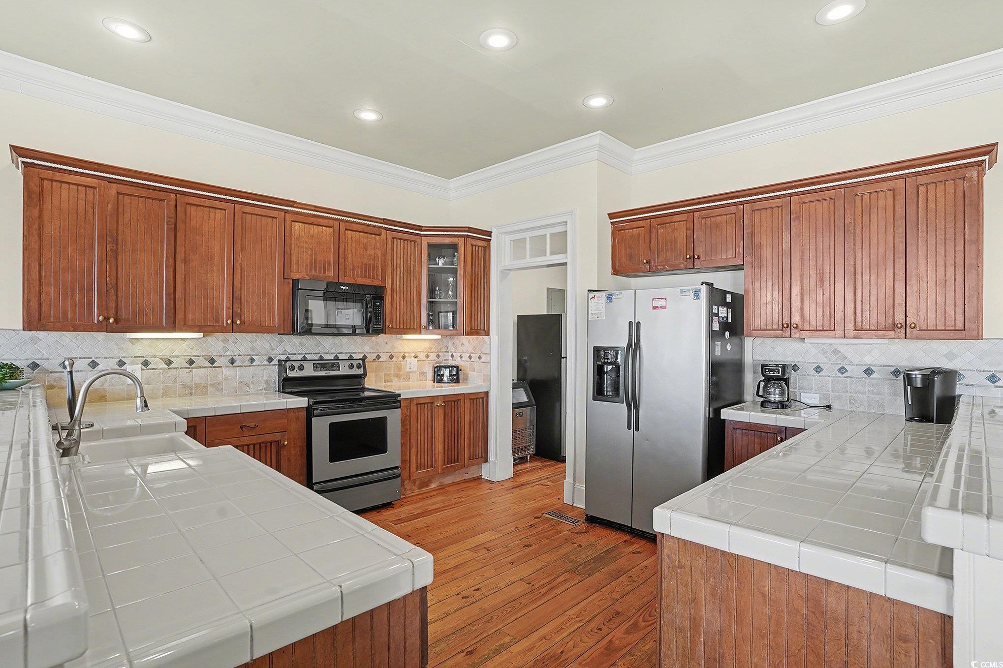 Murrells Inlet, South Carolina, 29576, United States, 8 Bedrooms Bedrooms, ,9 BathroomsBathrooms,Residential,For Sale,2008143