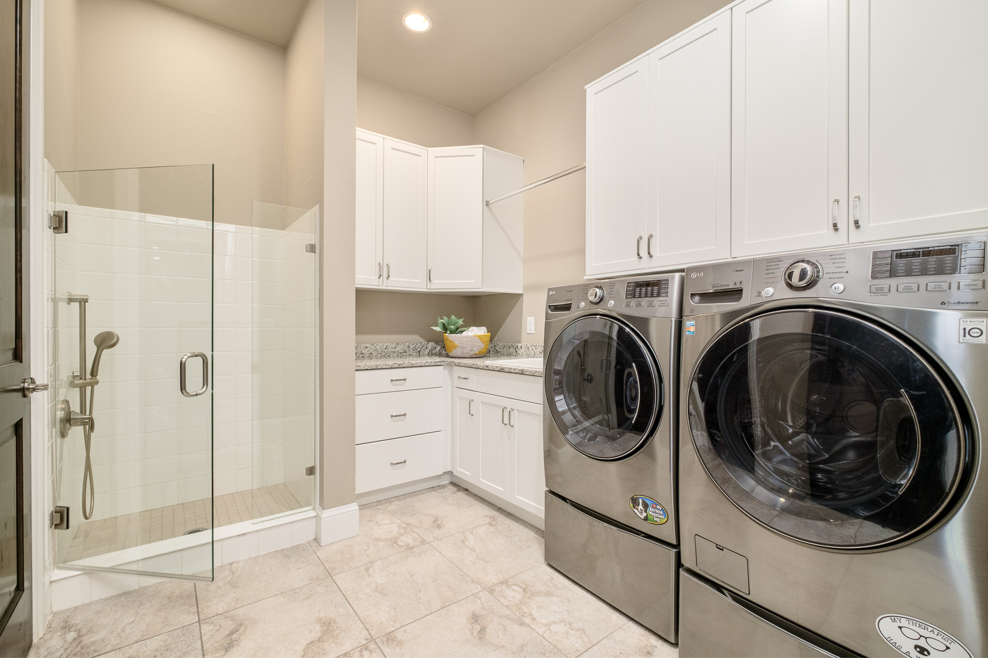  where  luxury meets modern convenience - 物件實景