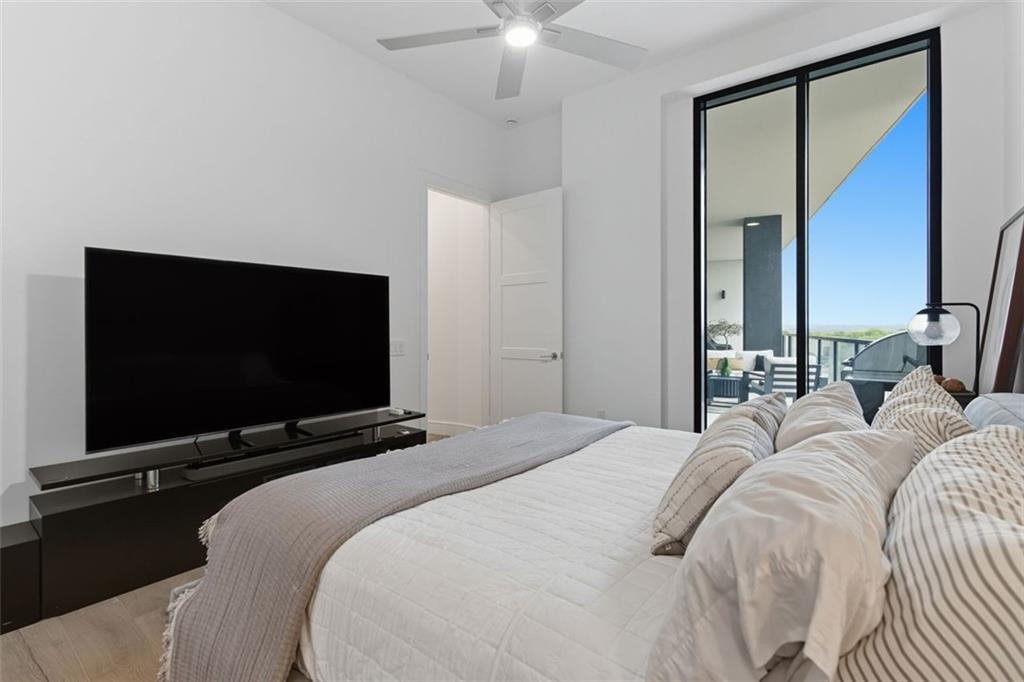 Atlanta, Georgia, 30305, United States, 2 Bedrooms Bedrooms, ,3 BathroomsBathrooms,Residential,For Sale,1979191