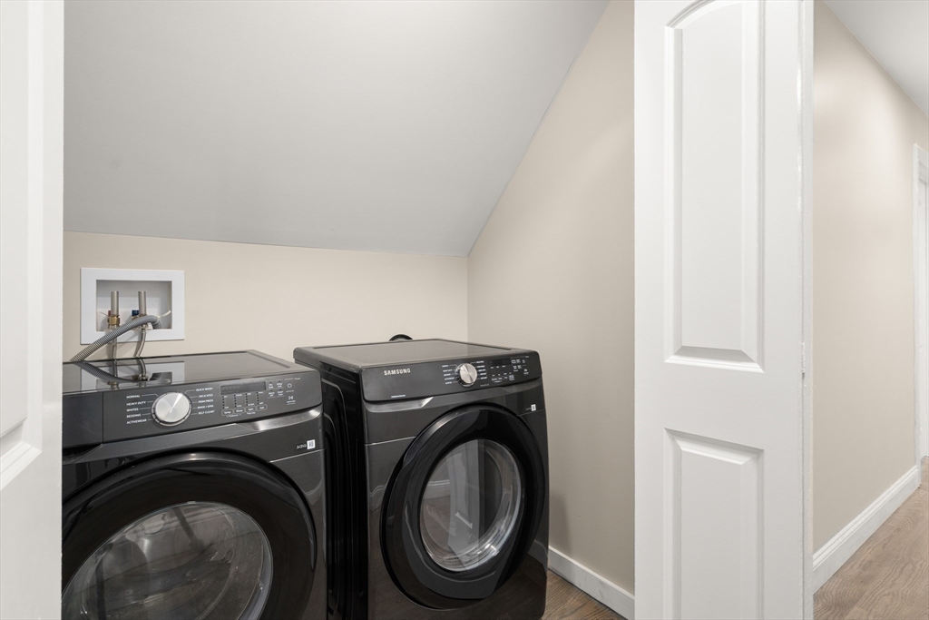 East Longmeadow, Massachusetts, 01028, United States, 4 Bedrooms Bedrooms, ,3 BathroomsBathrooms,Residential,For Sale,1916810