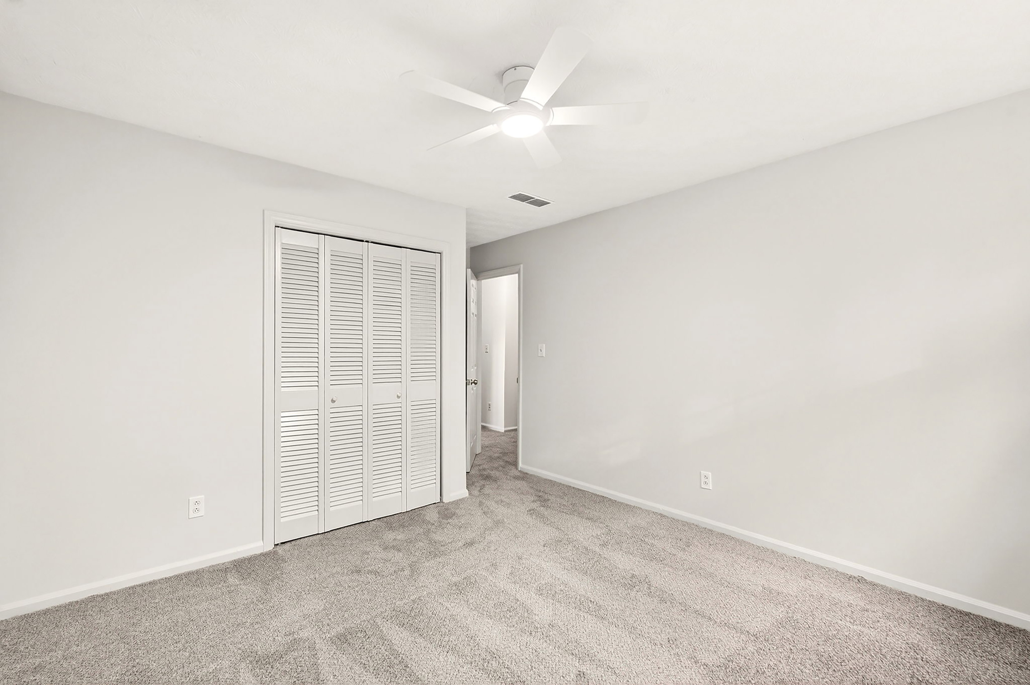  Thoughtfully Expanded and Updated Dunwoody Home on Wooded 0.82+/- Acre Lot - 物件實景