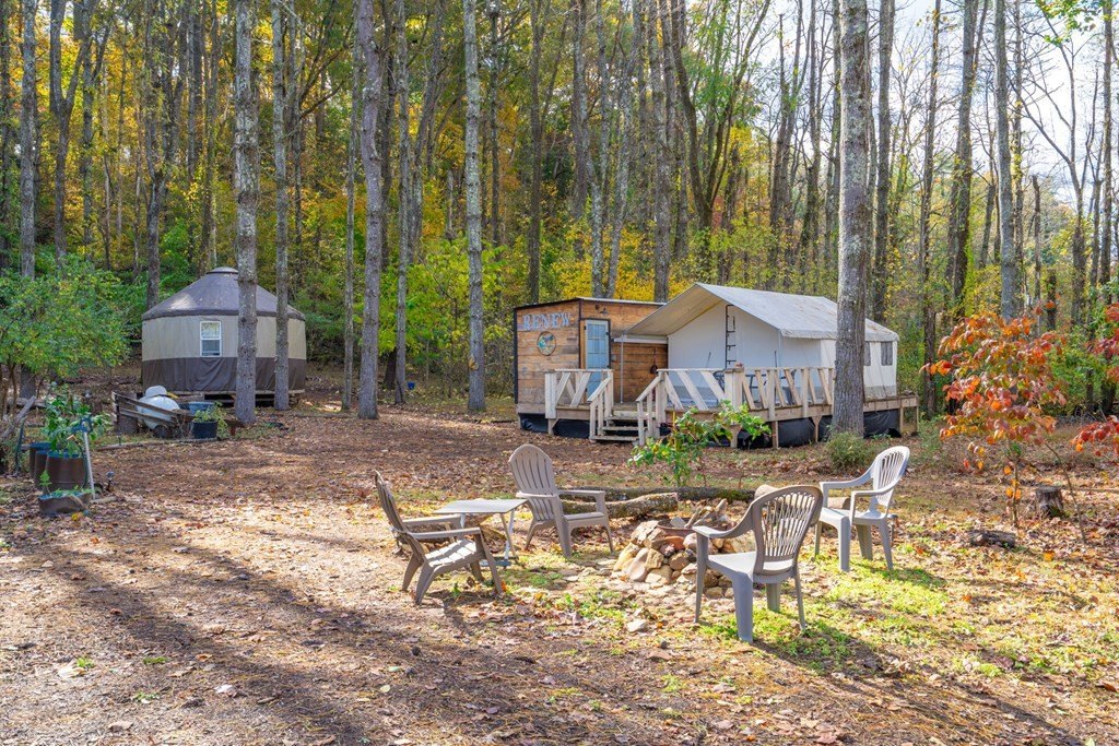 Brasstown, North Carolina, 28902, United States, 3 Bedrooms Bedrooms, ,3 BathroomsBathrooms,Residential,For Sale,1986118