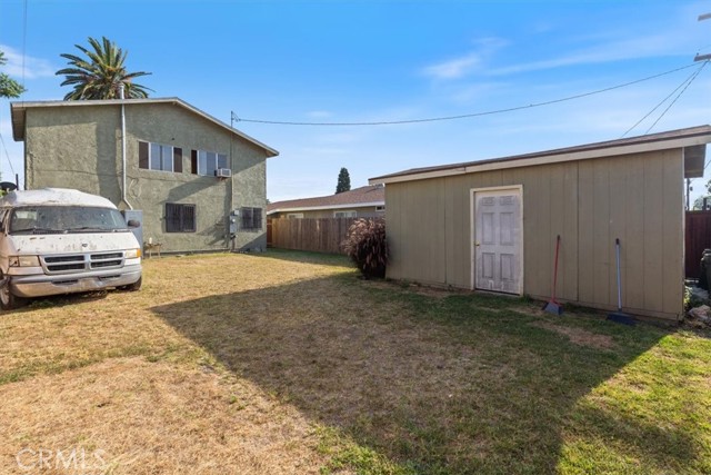 Los Angeles, California, 90003, United States, 3 Bedrooms Bedrooms, ,Residential,For Sale,1977735