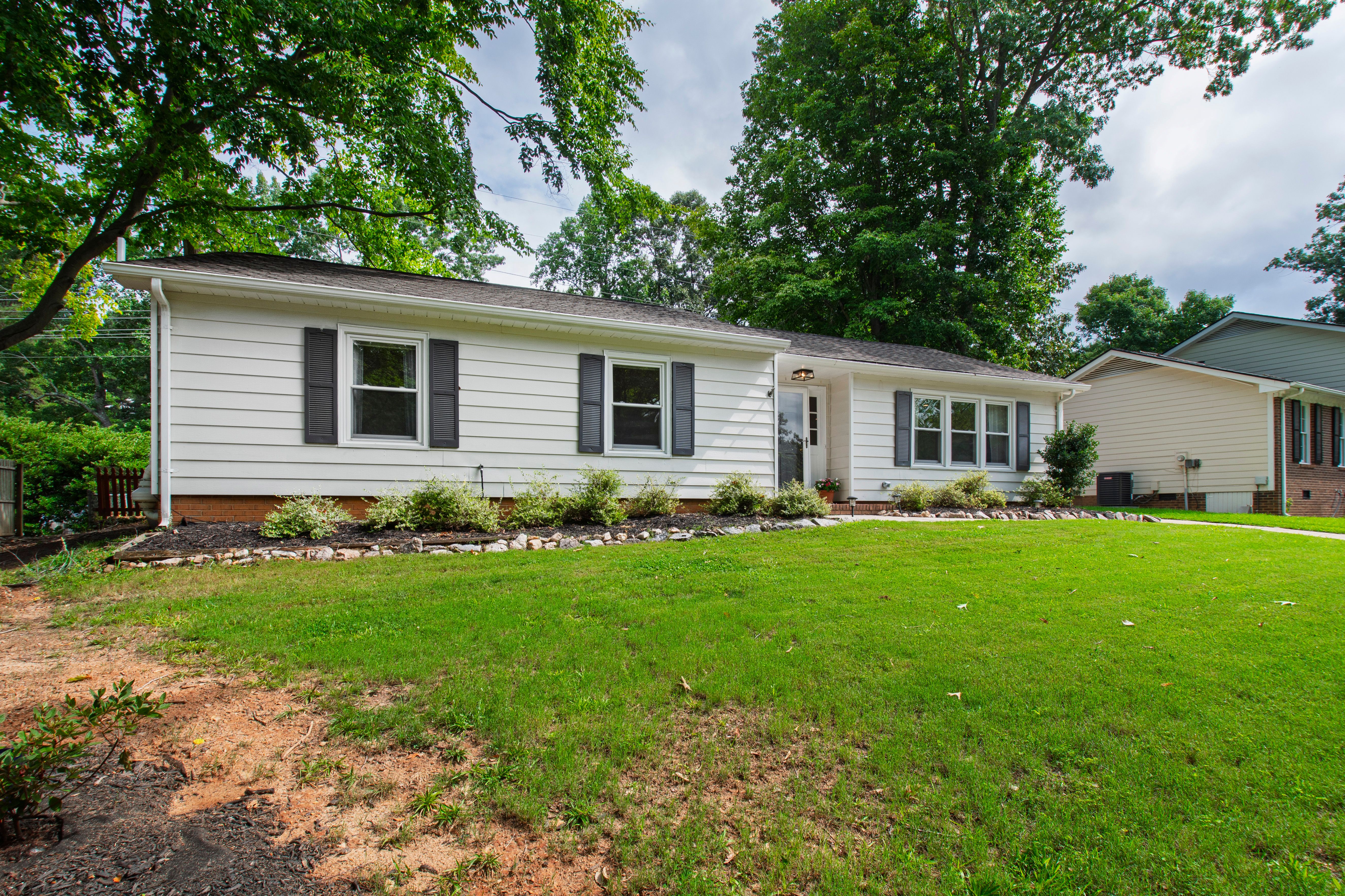  709 Dawnwood Court, Raleigh, NC 27609 - 物件實景