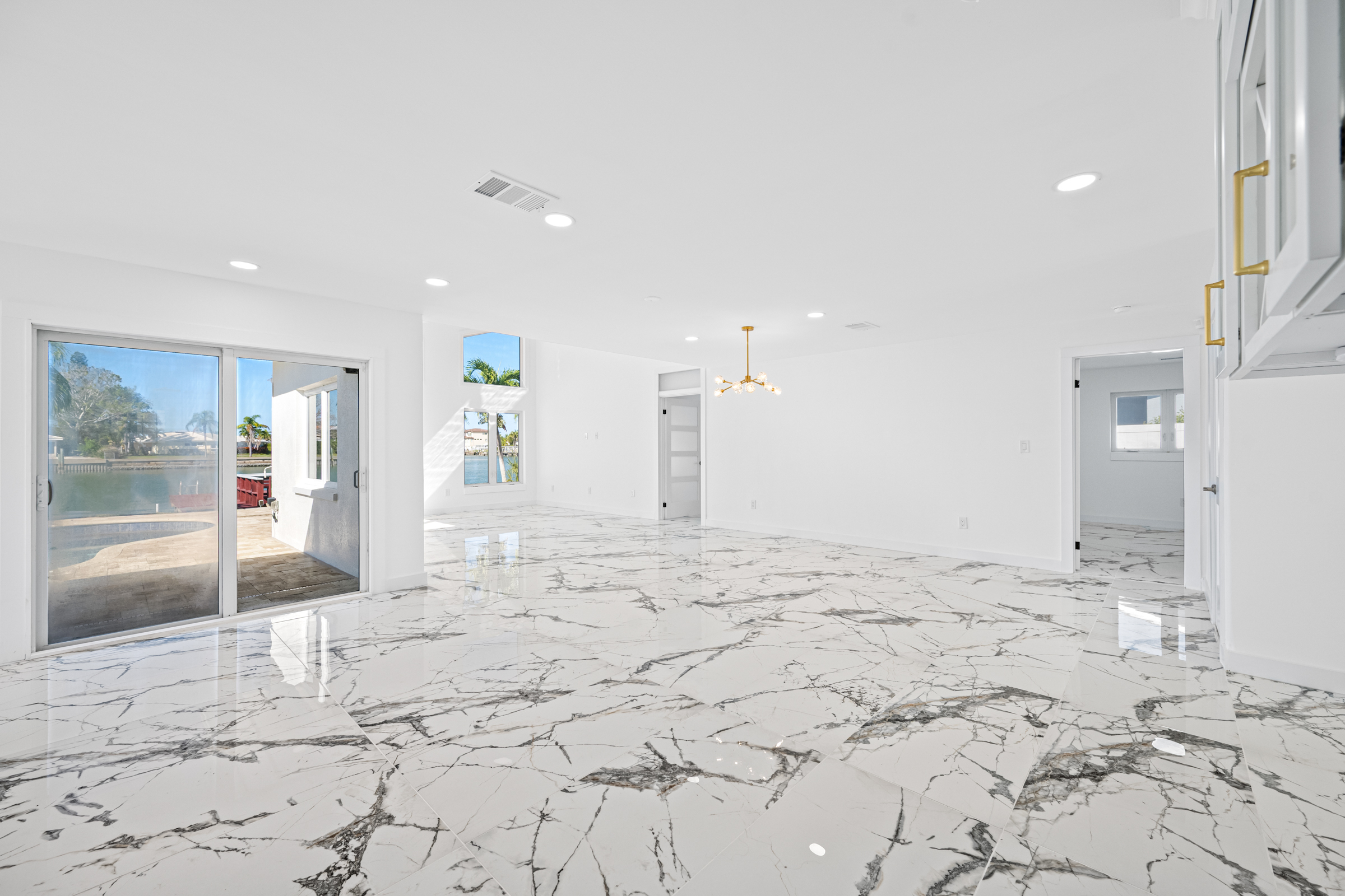 Treasure Island, Florida, 33706, United States, 3 Bedrooms Bedrooms, ,2 BathroomsBathrooms,Residential,For Sale,1990386