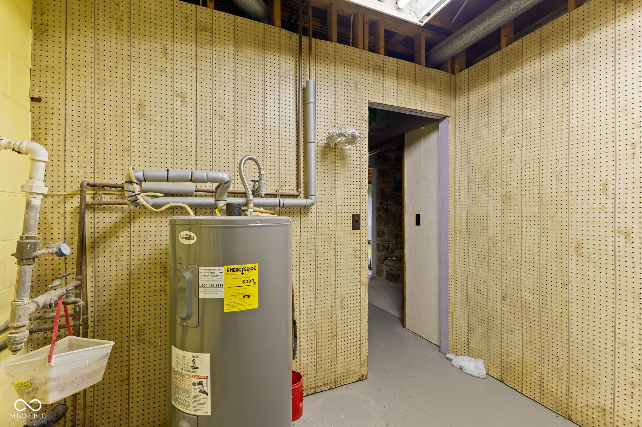 Shelburn, Indiana, 47879, United States, 4 Bedrooms Bedrooms, ,4 BathroomsBathrooms,Residential,For Sale,1925396