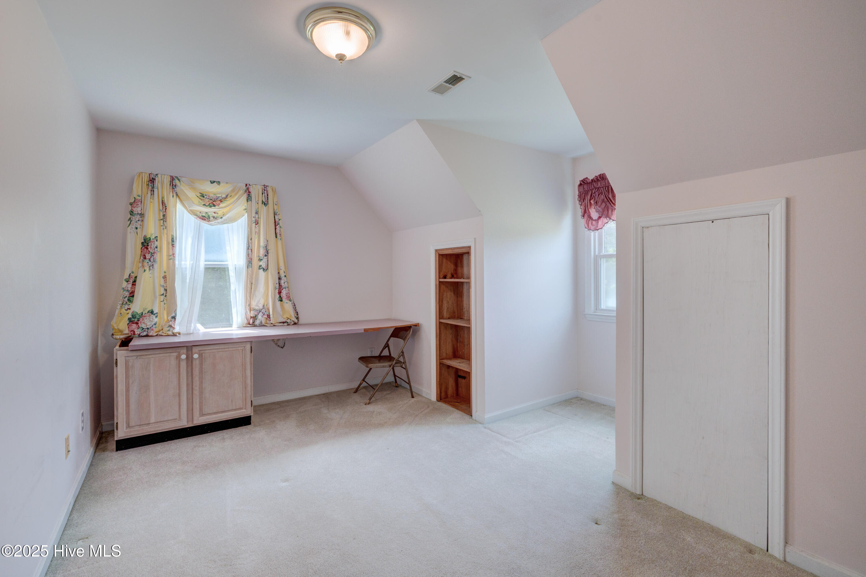 Burgaw, North Carolina, 28425, United States, 4 Bedrooms Bedrooms, ,4 BathroomsBathrooms,Residential,For Sale,1818380
