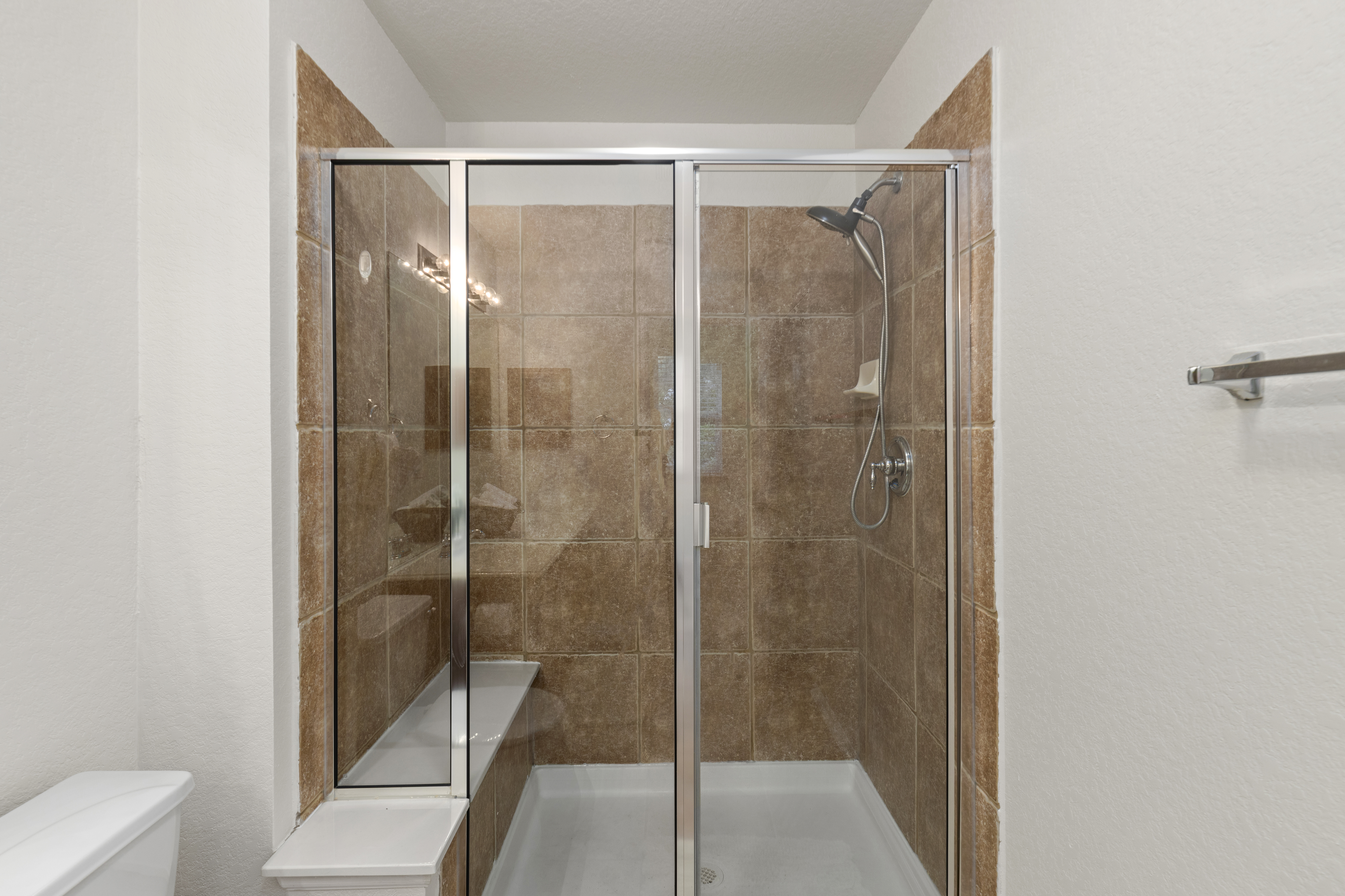  Spacious 3BR Townhome in Prime North San Antonio Location - 物件實景