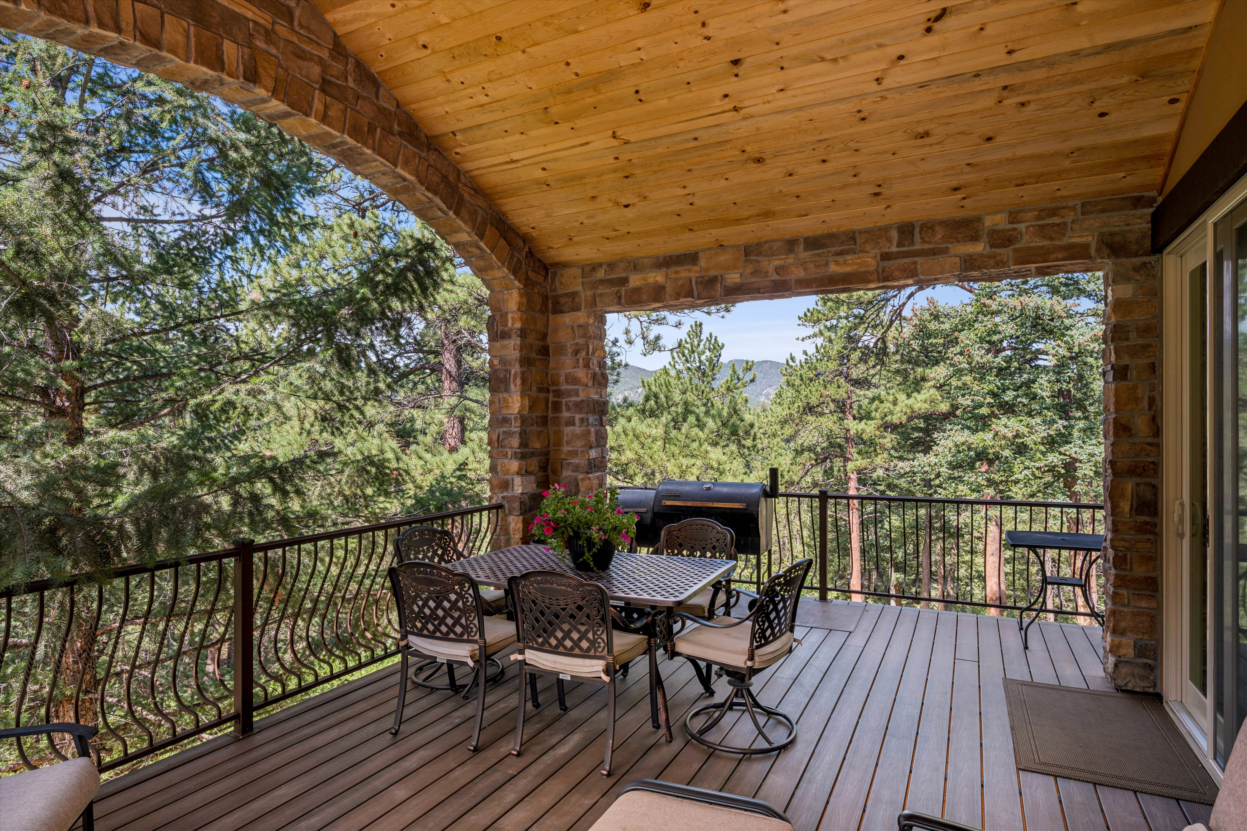  Extraordinary 20 Acre Mountain Estate Bordering Protected Wilderness - 物件實景