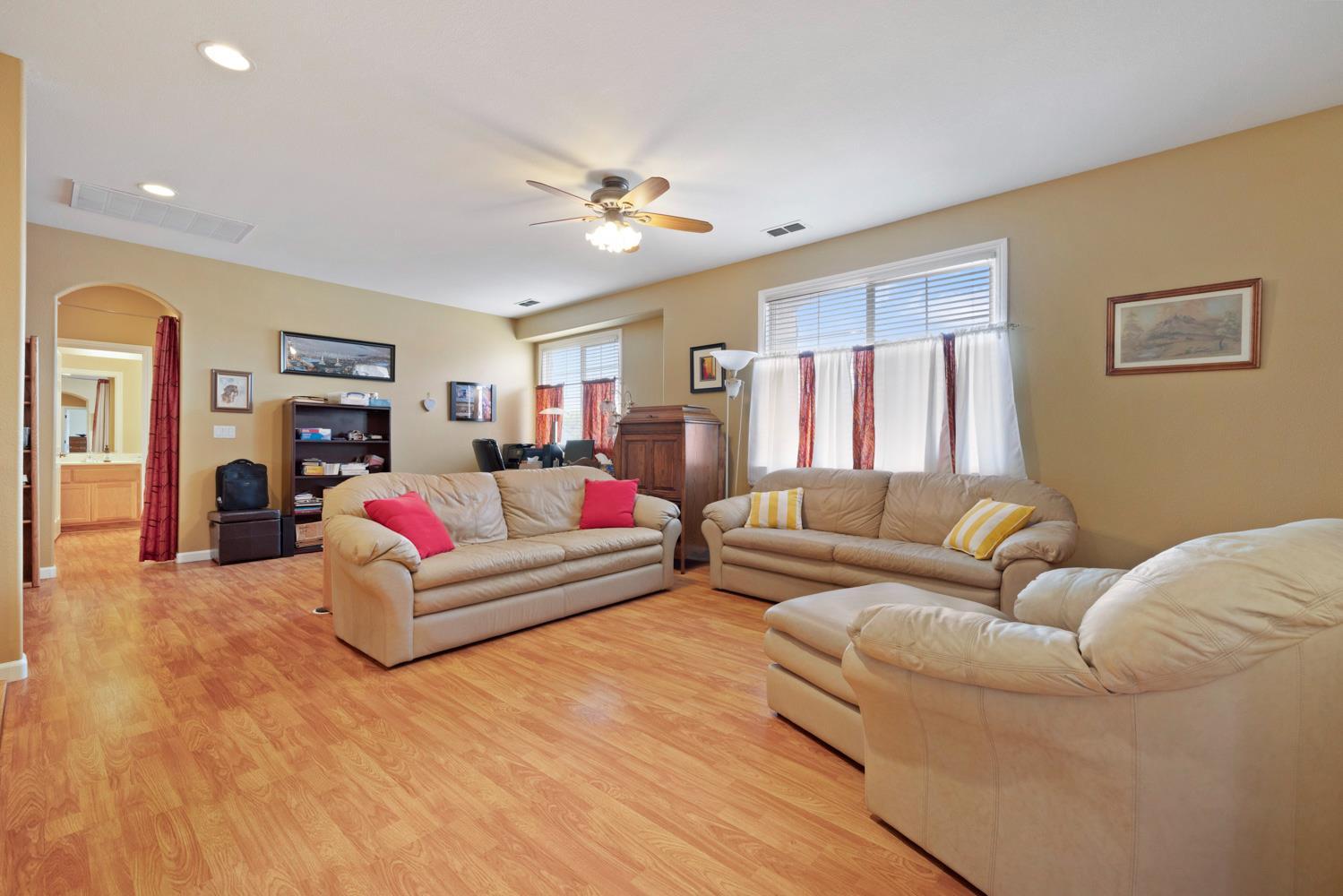 Modesto, California, 95356, United States, 4 Bedrooms Bedrooms, ,4 BathroomsBathrooms,Residential,For Sale,2036894
