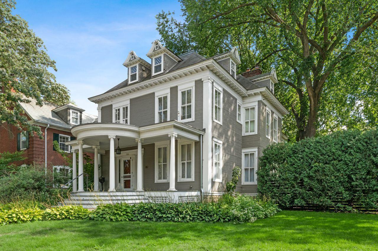 Saint Paul, Minnesota, 55102, United States, 4 Bedrooms Bedrooms, ,3 BathroomsBathrooms,Residential,For Sale,1994503