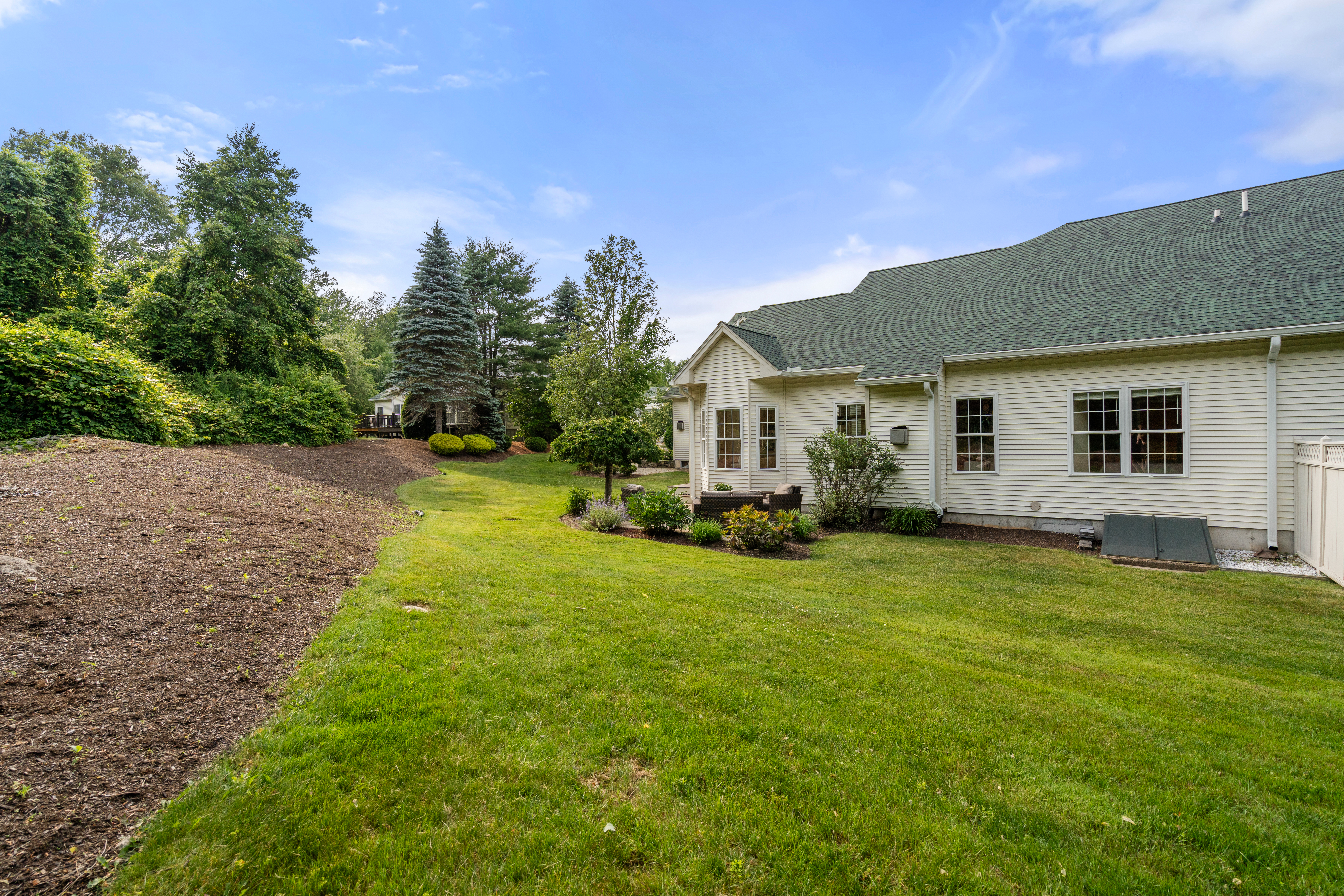  39 Village Circle, Milford, MA 01757 - 物件實景