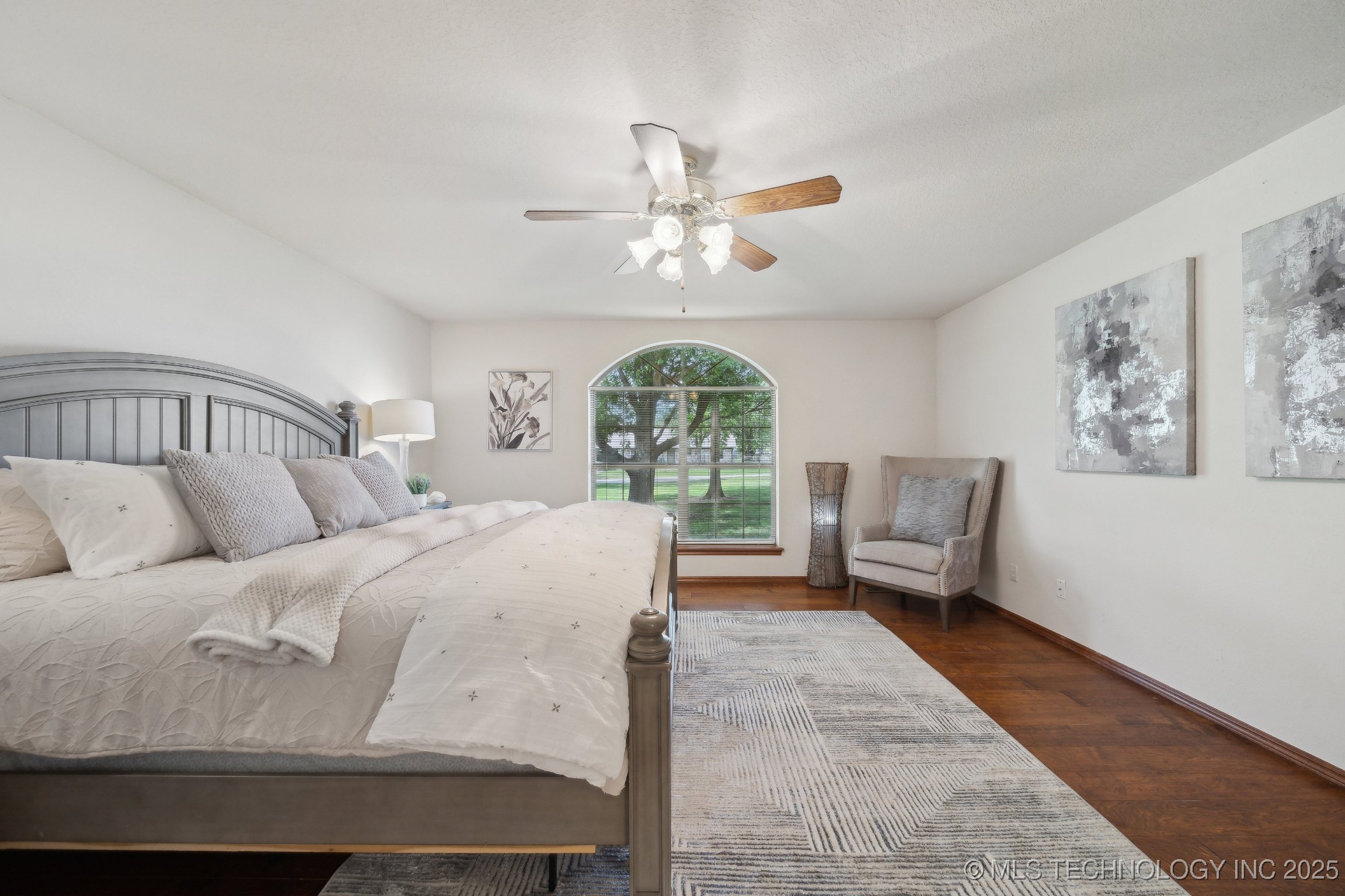 Collinsville, Oklahoma, 74021, United States, 4 Bedrooms Bedrooms, ,3 BathroomsBathrooms,Residential,For Sale,1993596