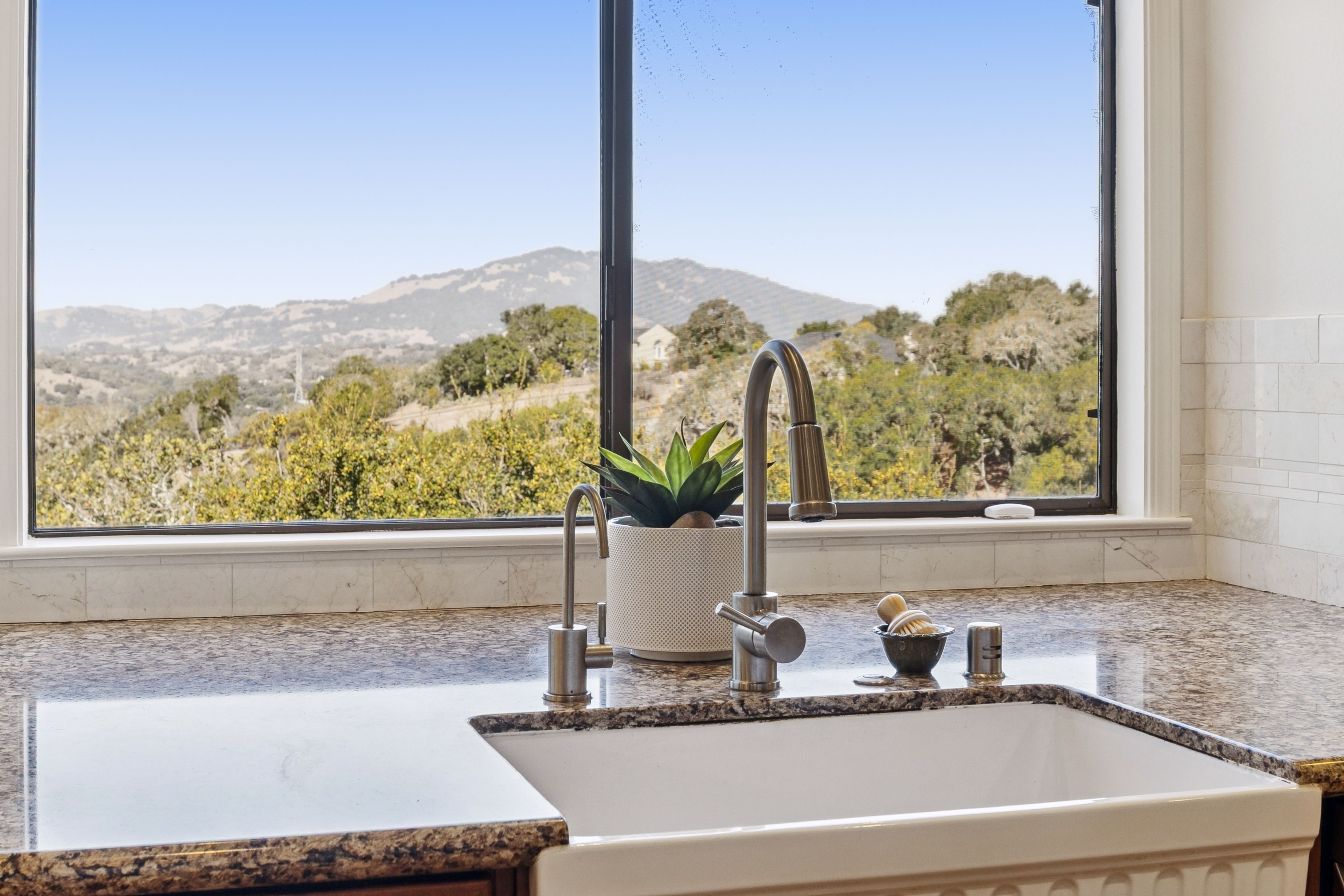  Private Sanctuary in Atherton Oaks - 物件實景