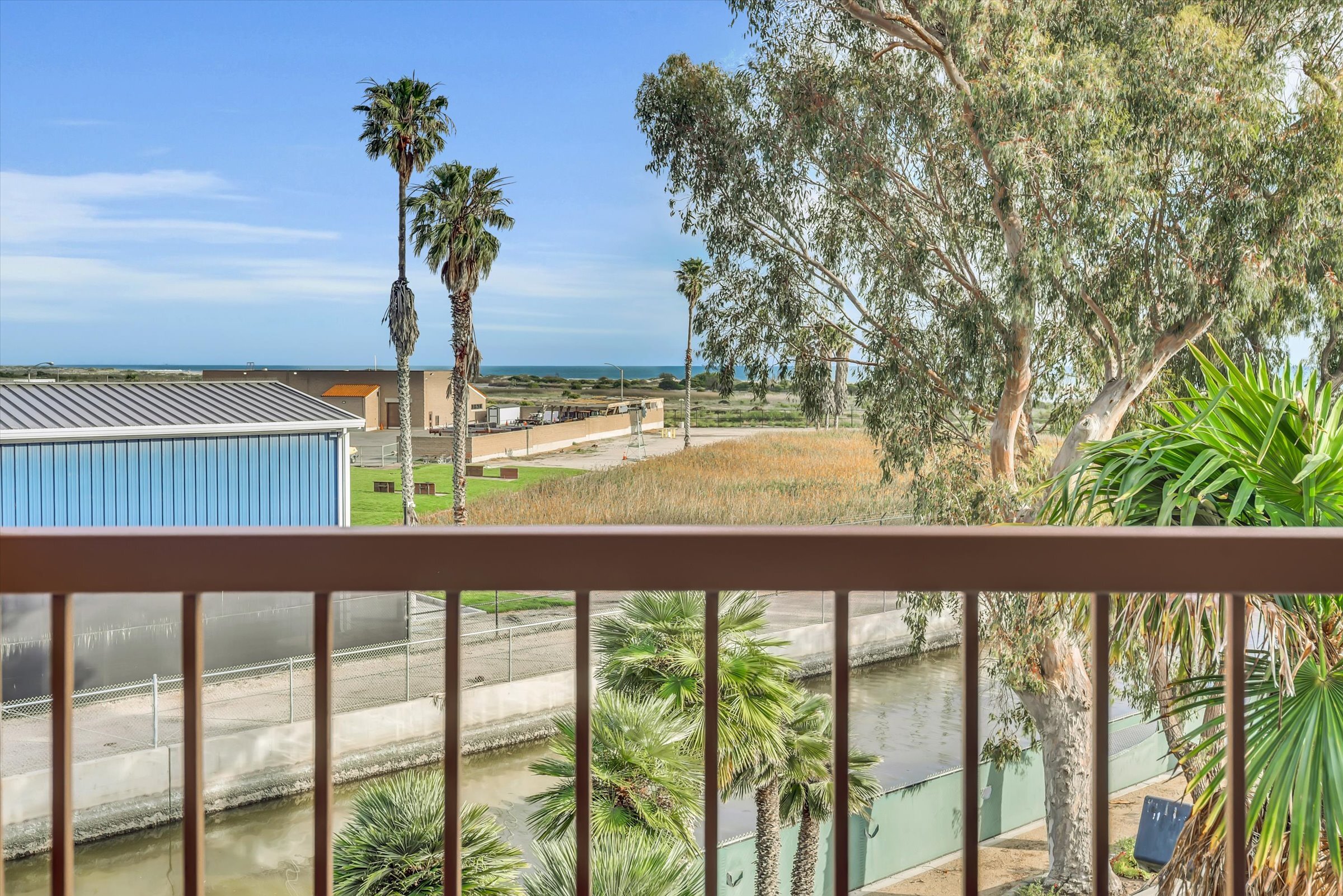  948 Lighthouse Way - 物件實景