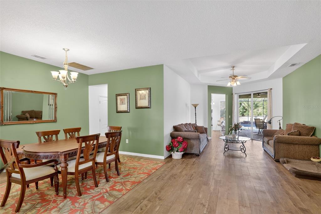 Apopka, Florida, 32712, United States, 4 Bedrooms Bedrooms, ,3 BathroomsBathrooms,Residential,For Sale,2001838