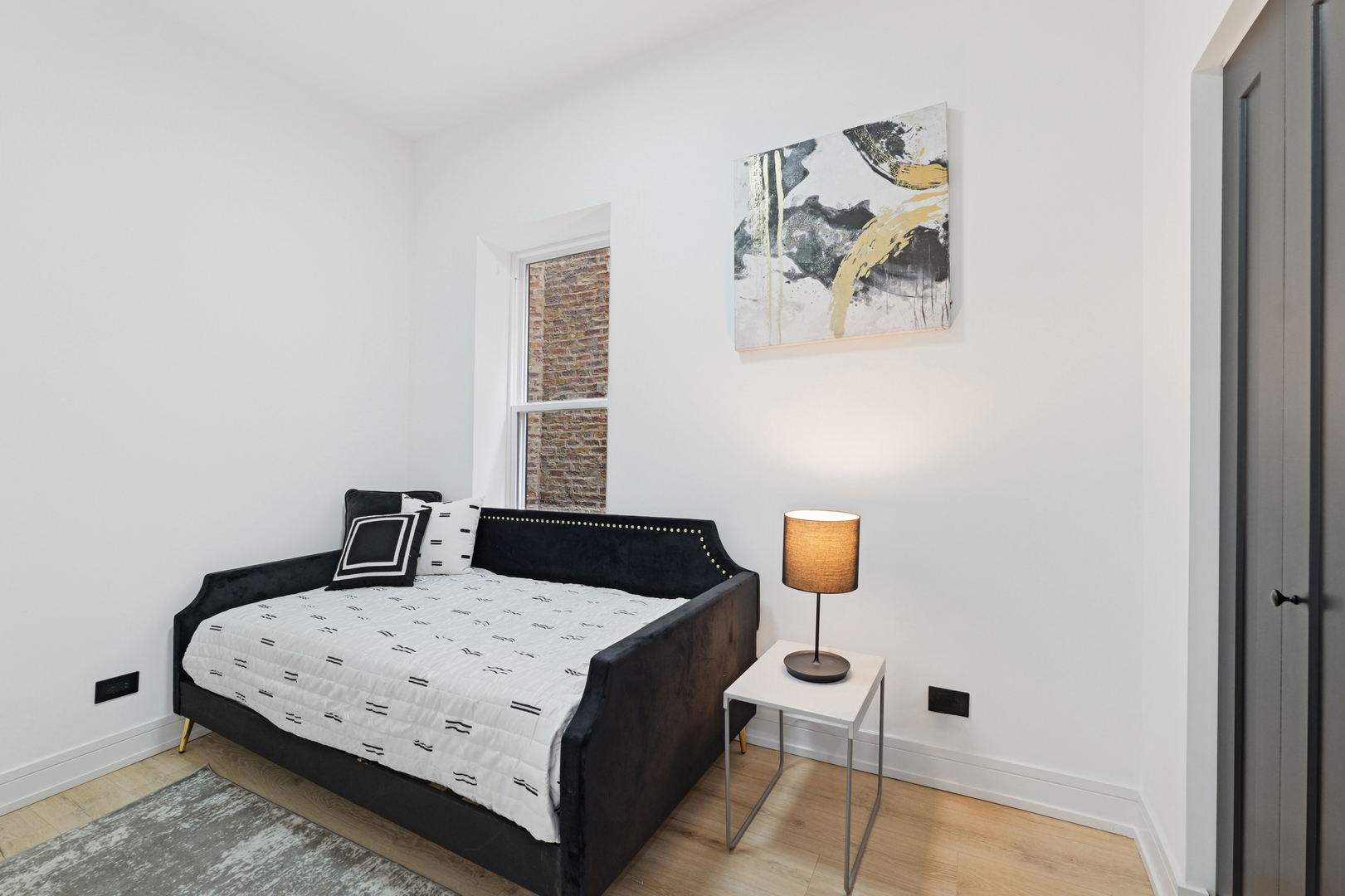 Chicago, Illinois, 60637, United States, 7 Bedrooms Bedrooms, ,Residential,For Sale,1917377