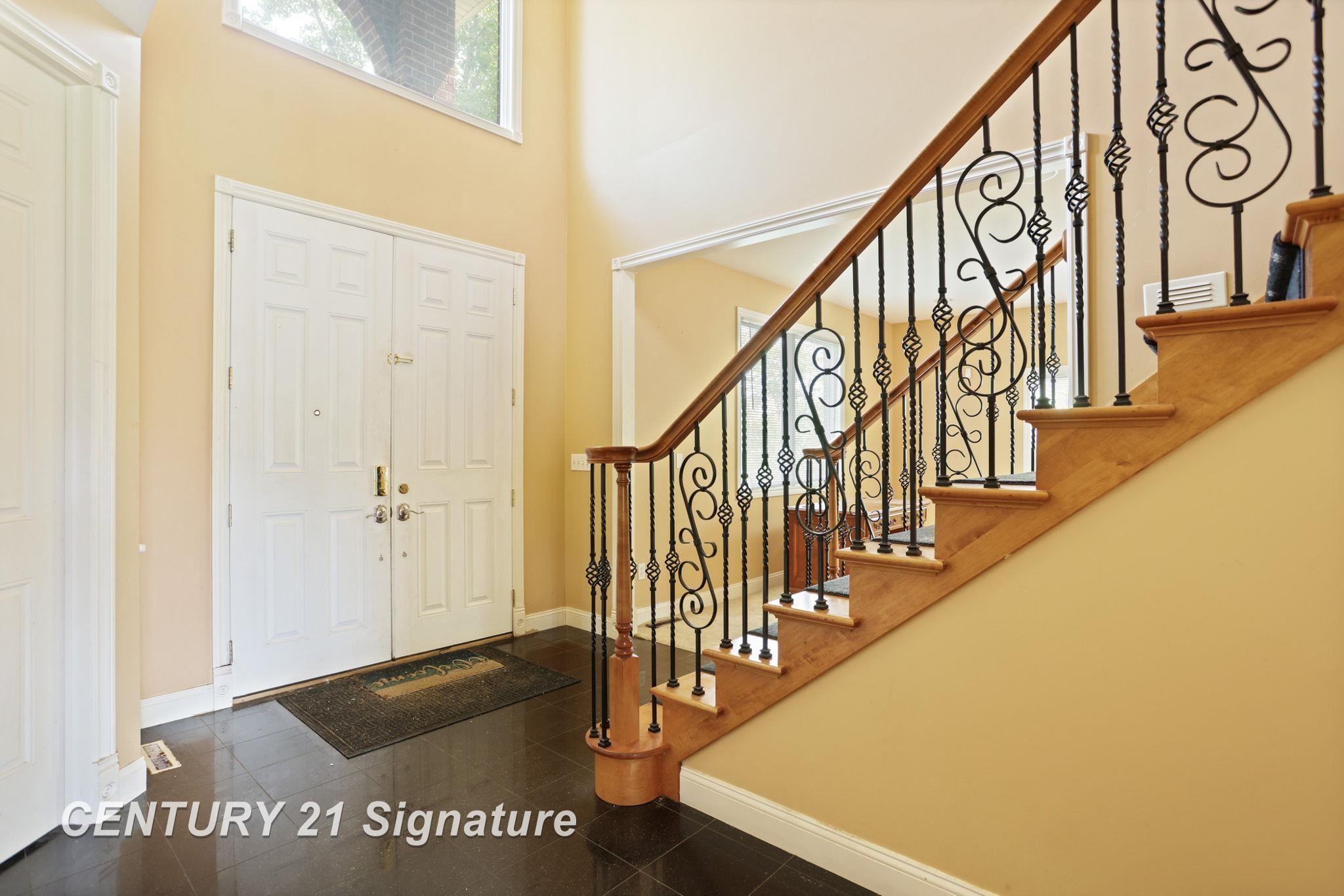 Saginaw, Michigan, 48603, United States, 4 Bedrooms Bedrooms, ,4 BathroomsBathrooms,Residential,For Sale,1920670
