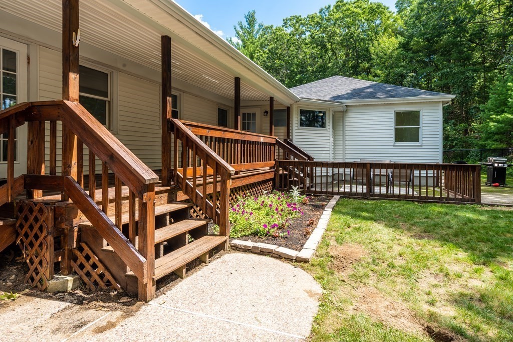 Wrentham, Massachusetts, 02093, United States, 3 Bedrooms Bedrooms, ,5 BathroomsBathrooms,Residential,For Sale,1851924