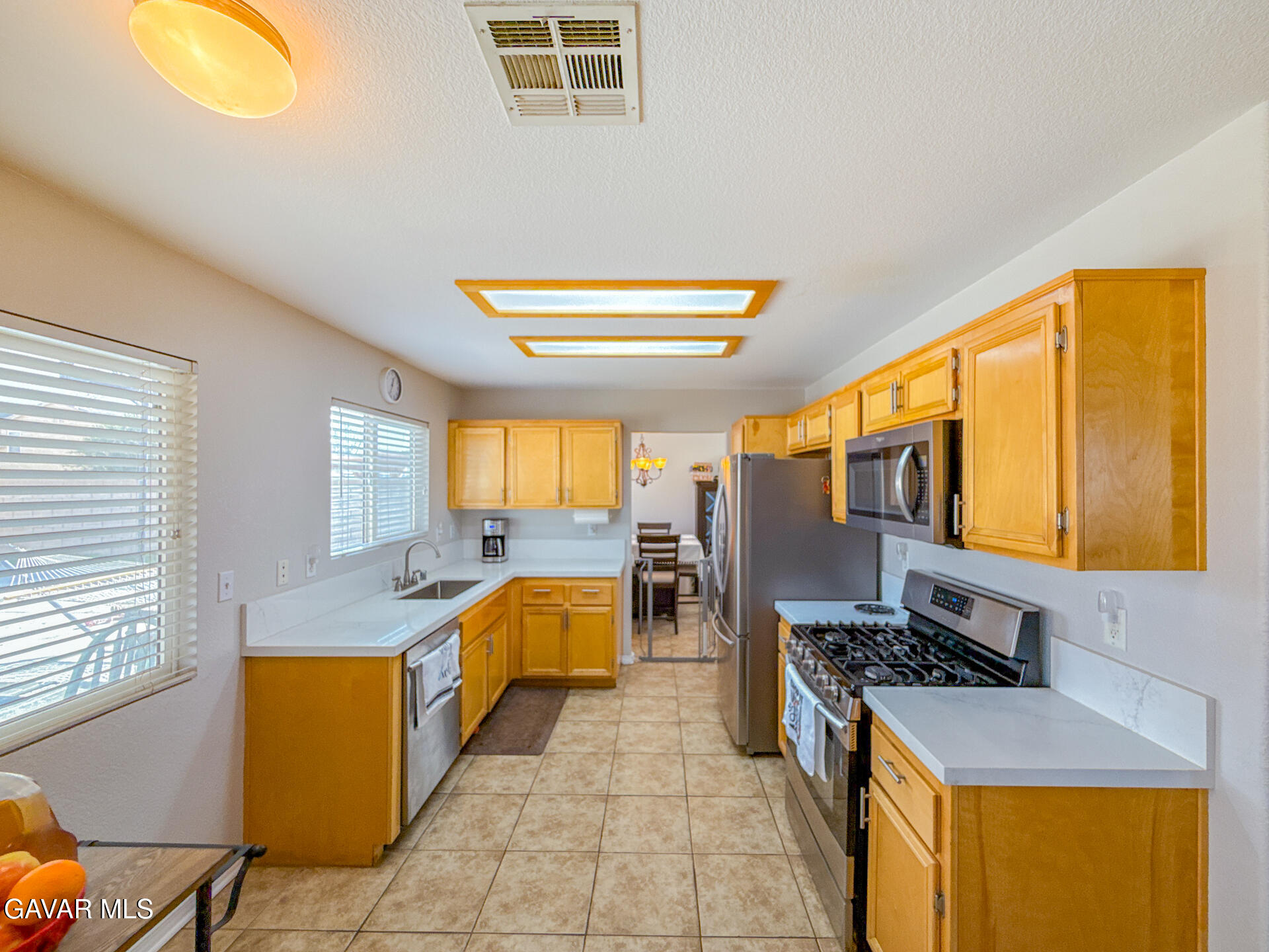 Lancaster, California, 93535, United States, 4 Bedrooms Bedrooms, ,3 BathroomsBathrooms,Residential,For Sale,2005854