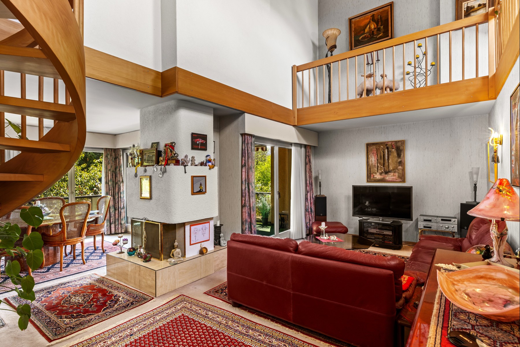  Family duplex in need of some updating in a sought-after residential neighborhoo - 物件實景