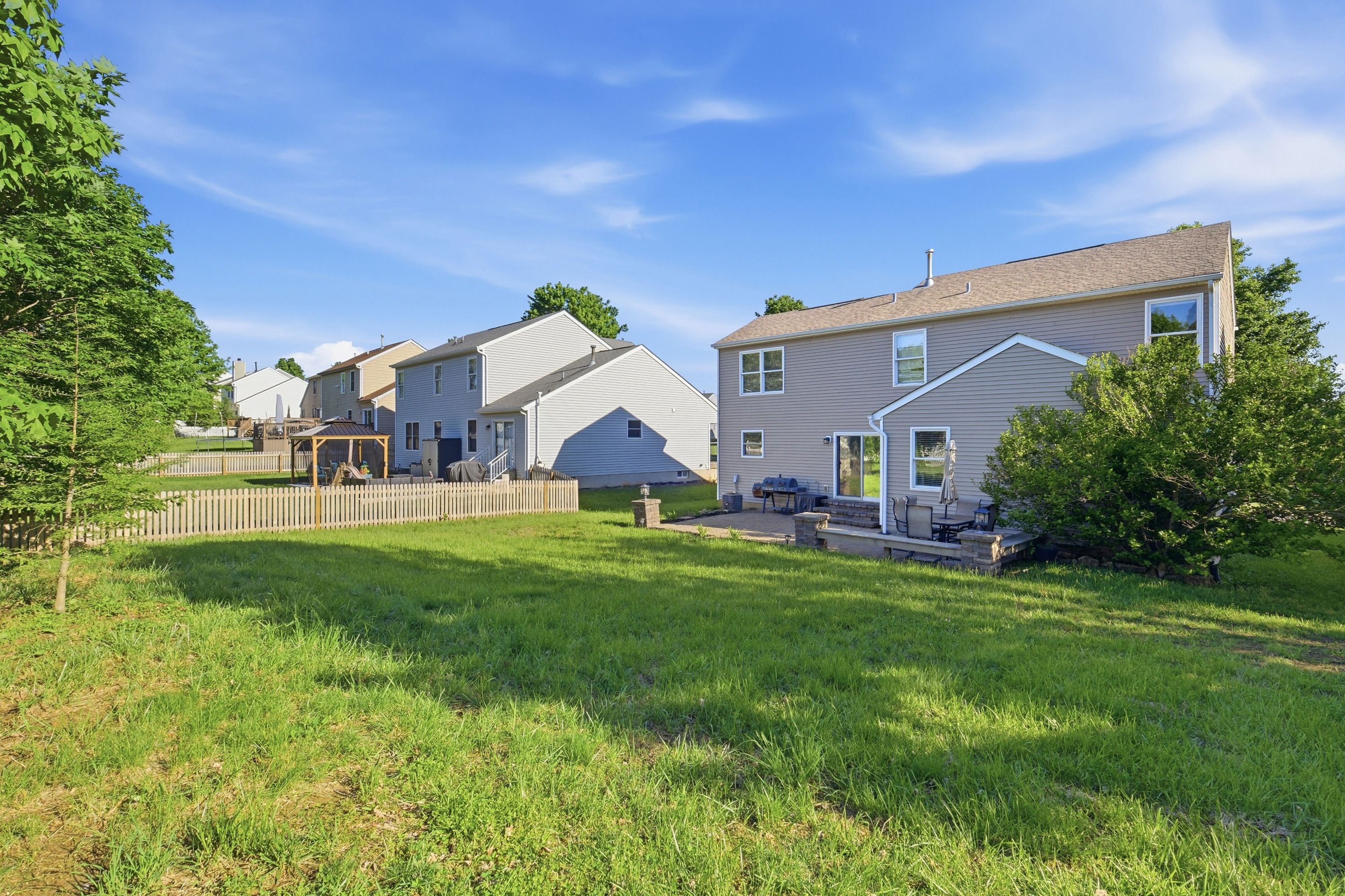 11812 Garden Grove Way, Louisville, KY 40299 - 物件實景